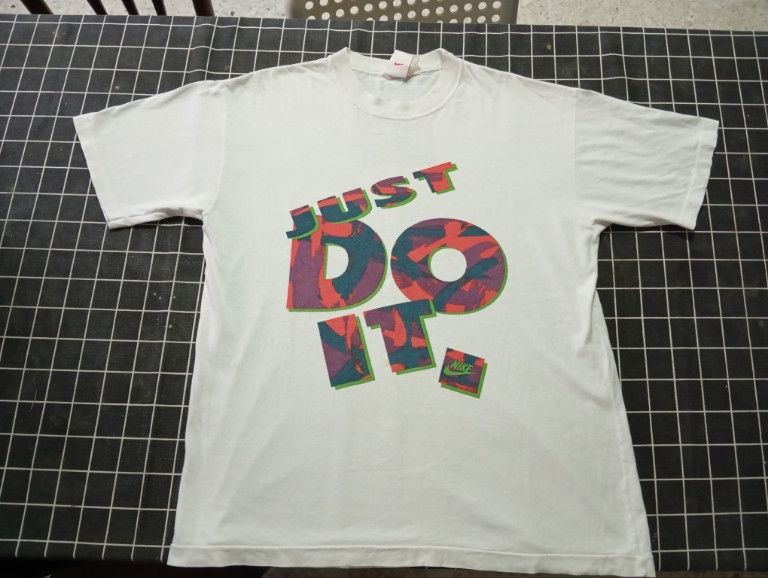 Nike × Vintage VTG 90s Nike Just Do It 🏀 tshirt Size US L / EU 52-54 / 3 - 2 Thumbnail