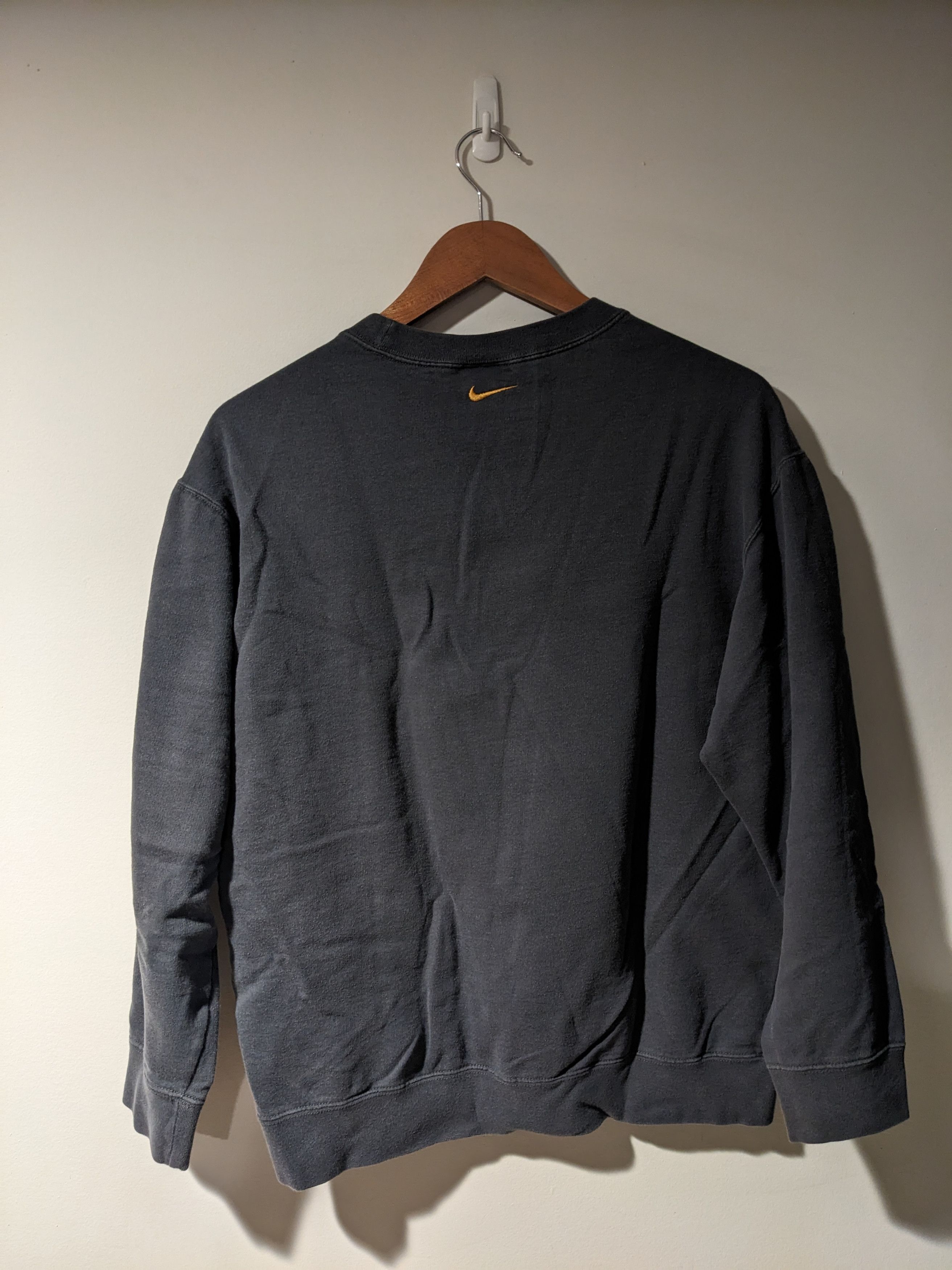 Nike × Vintage Vintage Y2K Nike Spell Out Women's X-Large Gray Sweatshirt Size XL / US 12-14 / IT 48-50 - 5 Thumbnail
