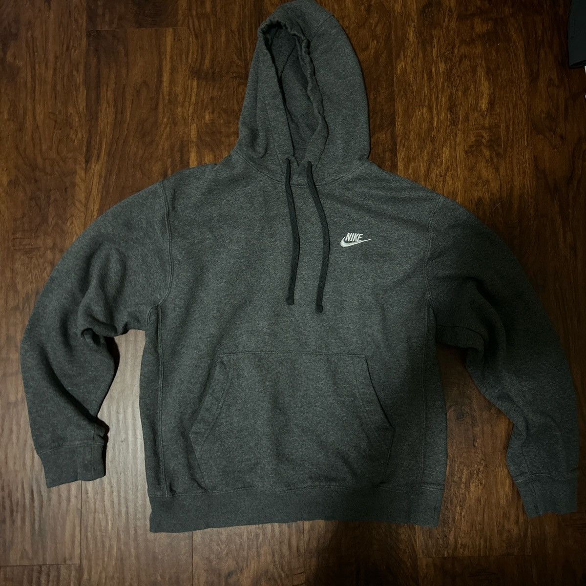 Nike Grey nike hoodie with white Nike sign Size US M / EU 48-50 / 2 - 1 Thumbnail