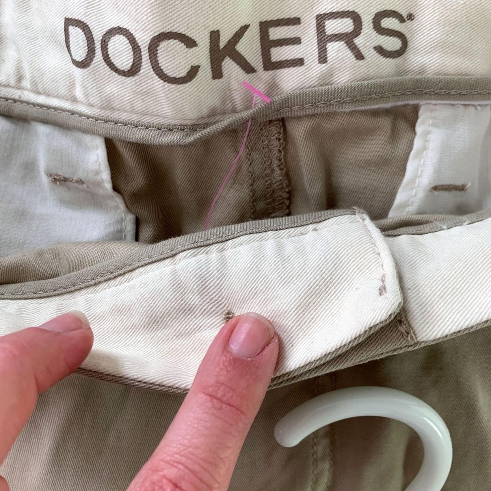 Dockers DOCKERS Khaki Men's Shorts Cargo 38 NWT Regular 100% Cotton Front Flat Zip 9" Inseam Mens Size US 38 / EU 54 - 4 Thumbnail