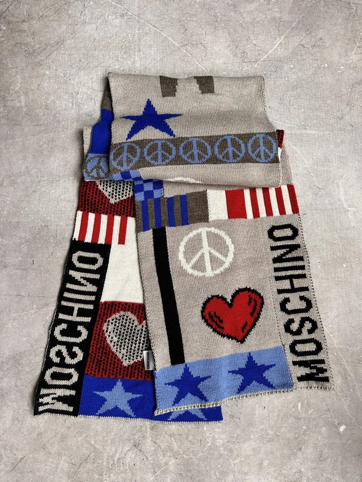 Moschino Wow😻 Vintage Scarf Moschino Wool LGB Y2K IfSixWasNine Style Size ONE SIZE - 2 Thumbnail