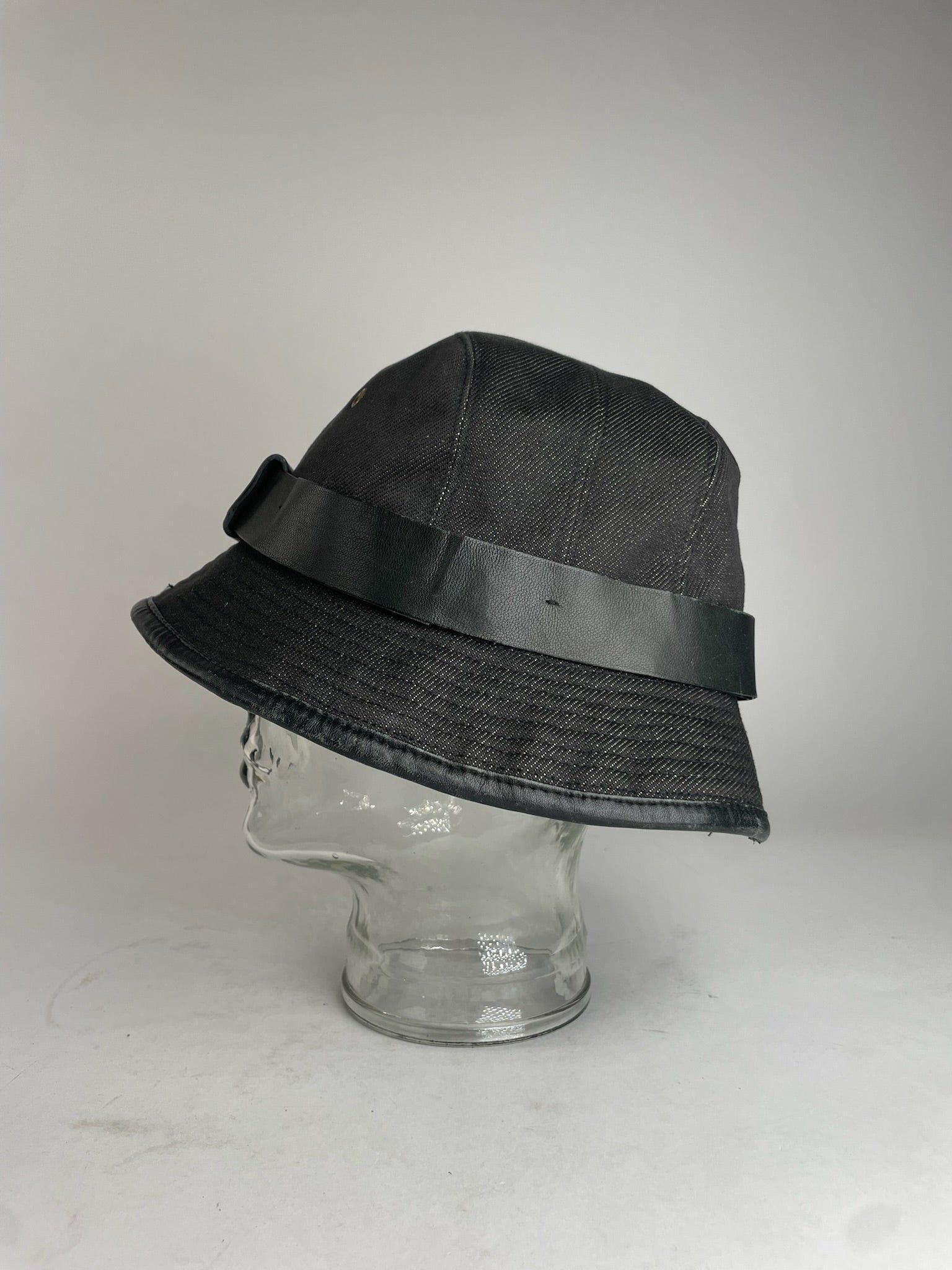 Gucci Vintage Polyester & Leather Bucket Hat Black Size ONE SIZE - 1 Thumbnail