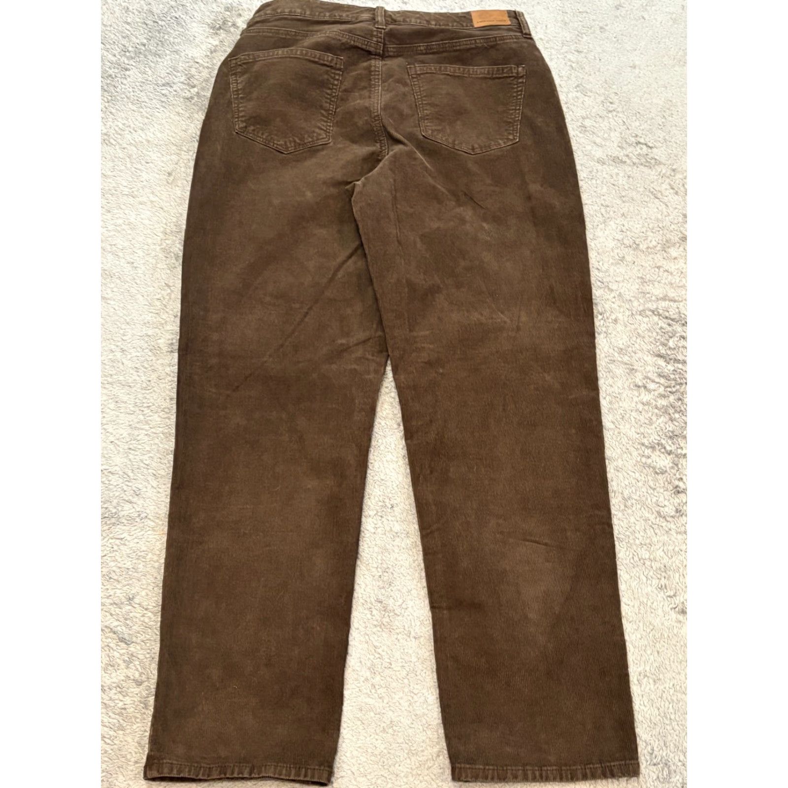 American Eagle Outfitters NWT American Eagle Outfitters Corduroy Pants Womens 12L Long Brown Mom Straight Leg Jeans Regular Boys/Girls? Size 34" / US 12 / IT 48 - 8 Thumbnail