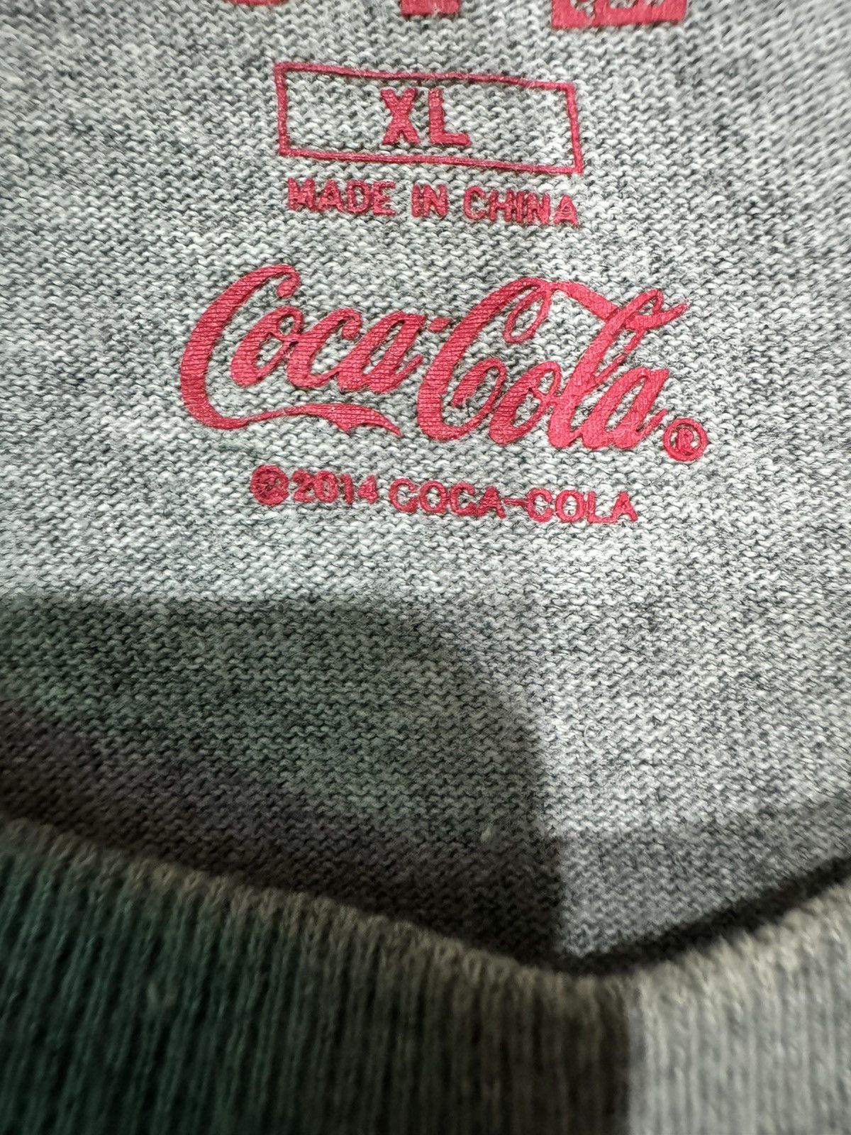 Coca Cola FANTA ORANGE DRINK Uniqlo x CocaCola Shirt XL size Size US XL / EU 56 / 4 - 4 Thumbnail