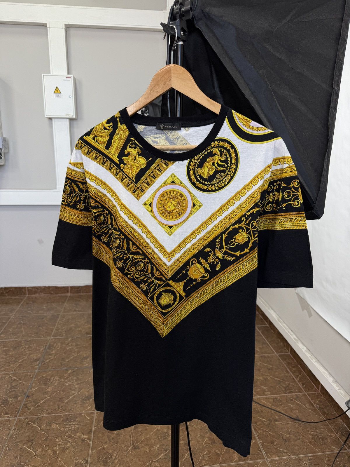 🇮🇹 Versace Medusa Baroque Barocco Print Luxury T-Shirt