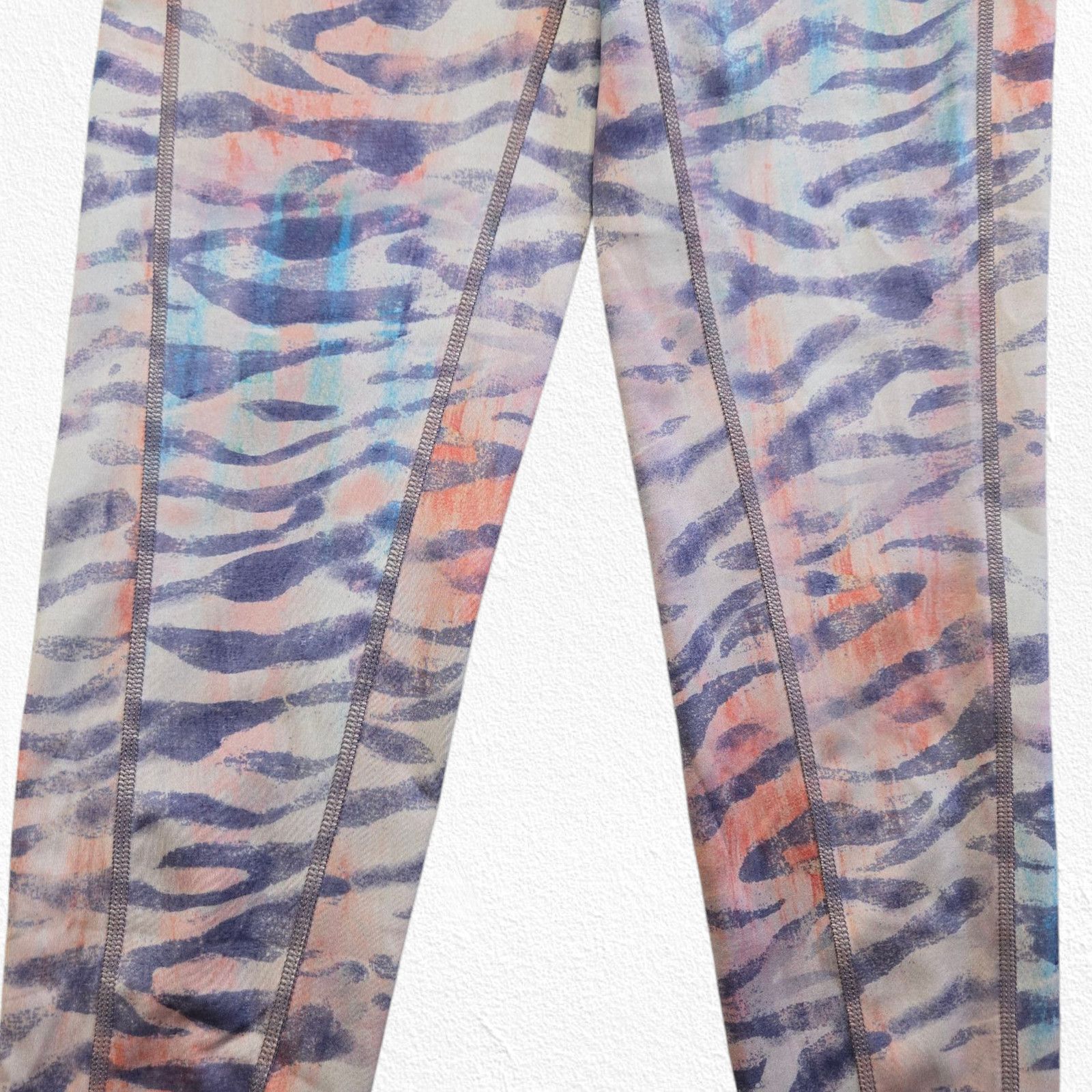 Free People FP Movement Beat The Heat Leggings Medium Size 28" / US 6 / IT 42 - 10 Thumbnail