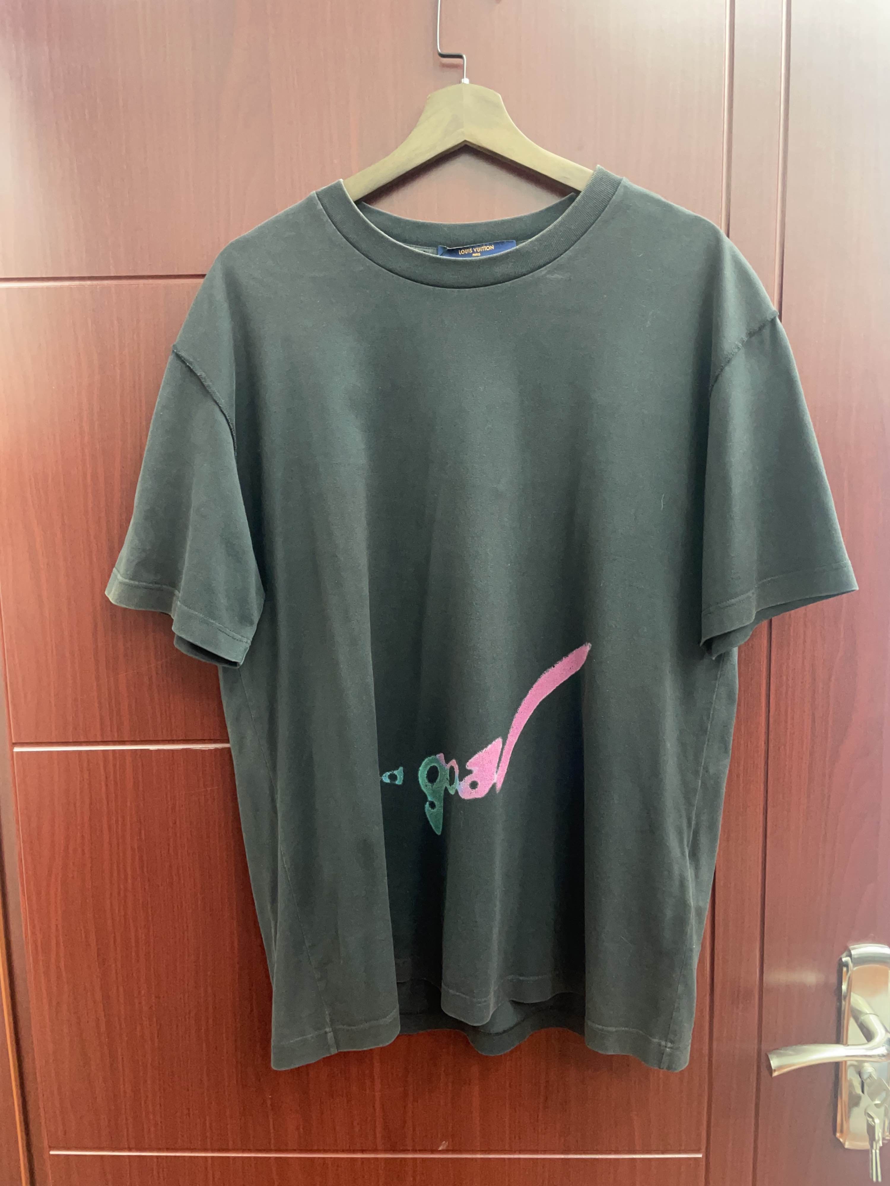 Louis Vuitton Louis Vuitton Graphic Logo T-Shirt Size L Size US L / EU 52-54 / 3 - 1 Thumbnail