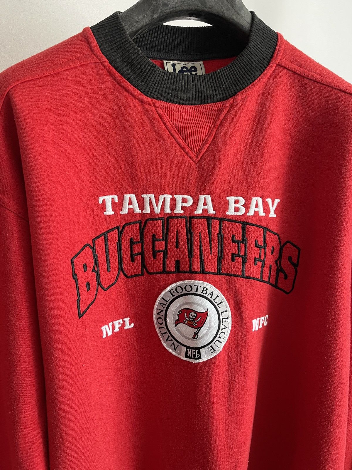 Lee Vintage tampa bay Buccaneers Lee Sport Sweatshirt L Size US L / EU 52-54 / 3 - 3 Thumbnail