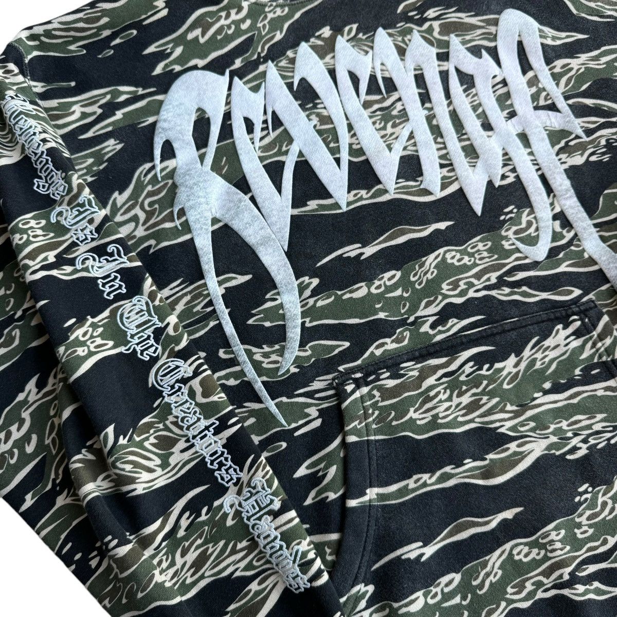 Rap Tees × Revenge Revenge xxxtentacion Camo Revenge Tiger Skull Hoodie Hype Size US M / EU 48-50 / 2 - 5 Thumbnail