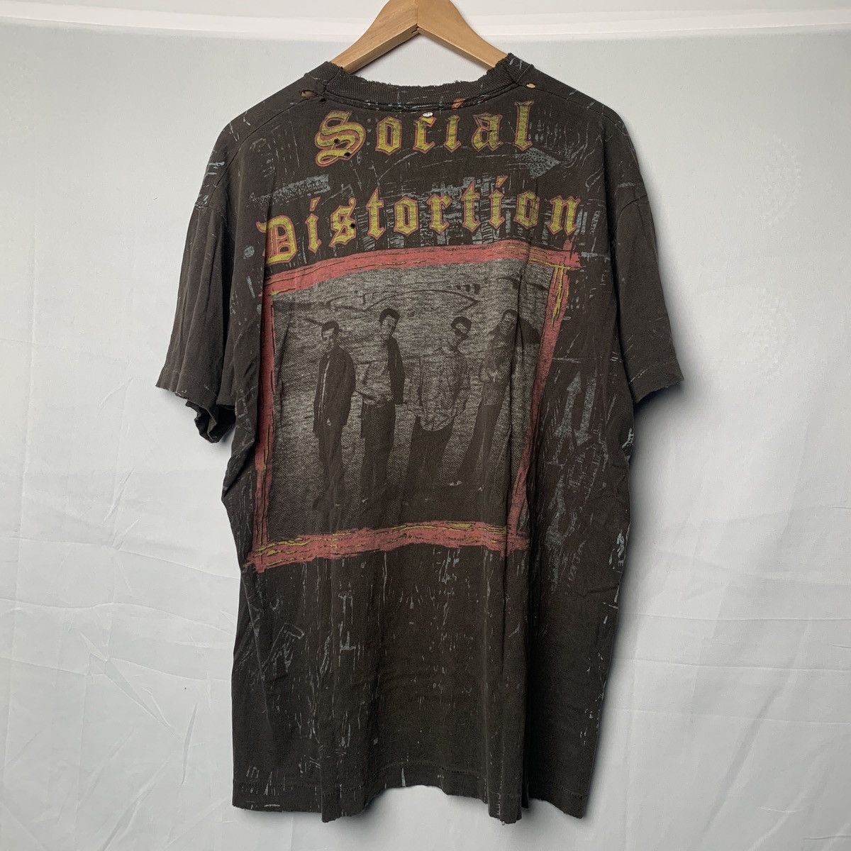 Other 1992 Vintage Social Distortion T-shirt [RARE] Size US XL / EU 56 / 4 - 2 Thumbnail