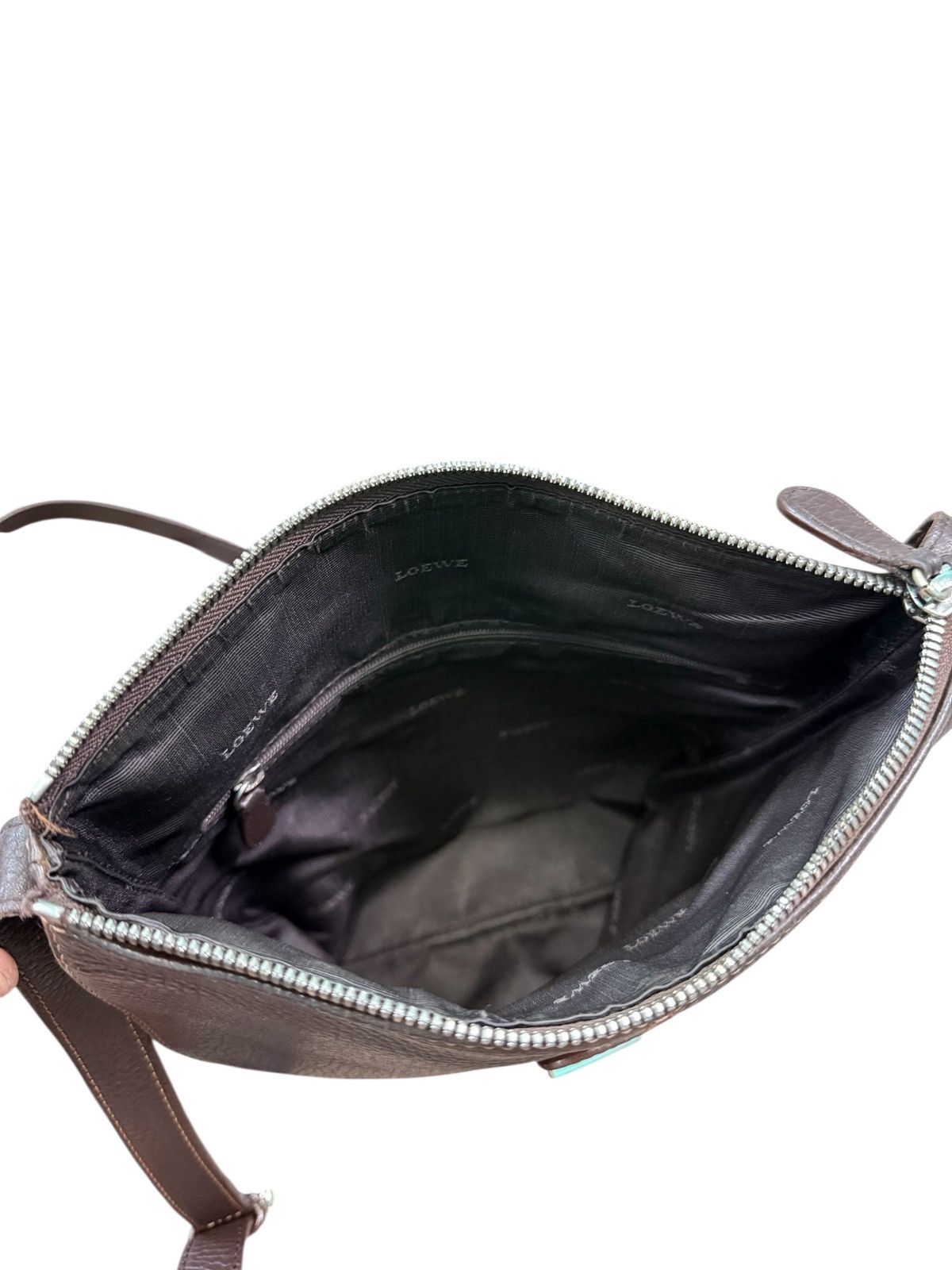 Loewe AUTHENTIC LOEWE LEATHER CROSSBODY BAG Size ONE SIZE - 11 Thumbnail
