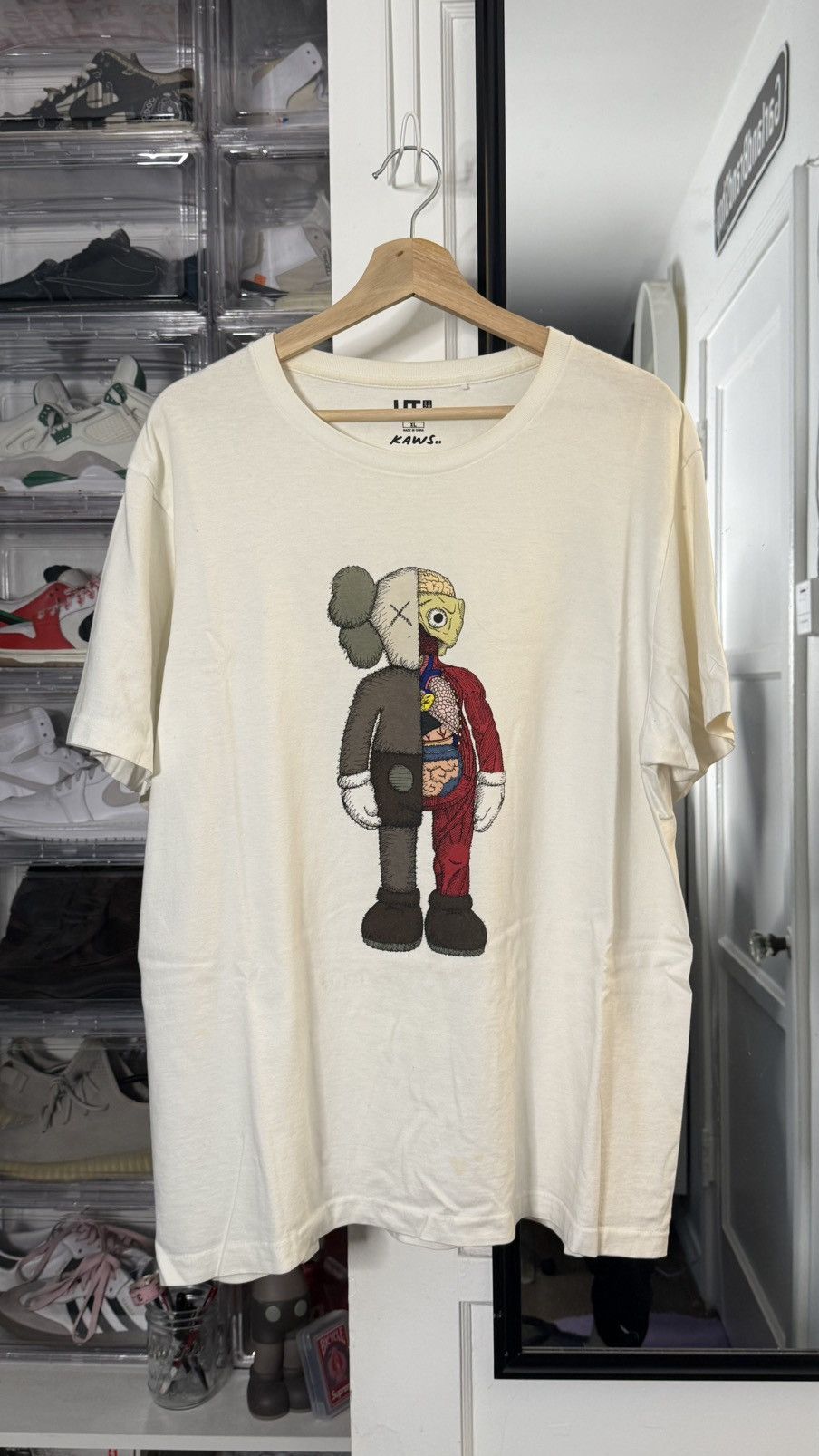 Kaws Kaws Anatomy Tee "White" [L] PREOWNED Size US L / EU 52-54 / 3 - 1 Thumbnail