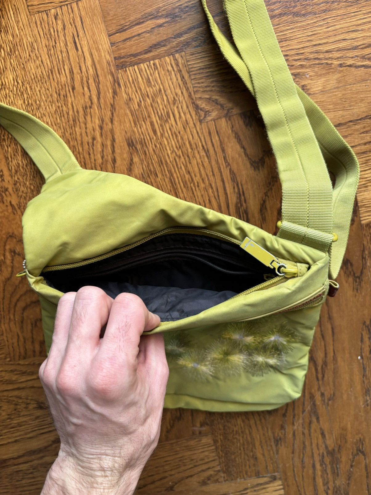 Vintage Vintage Hedgren Urban Bags Crossbody Prada Green Nylon Sling Size ONE SIZE - 9 Thumbnail