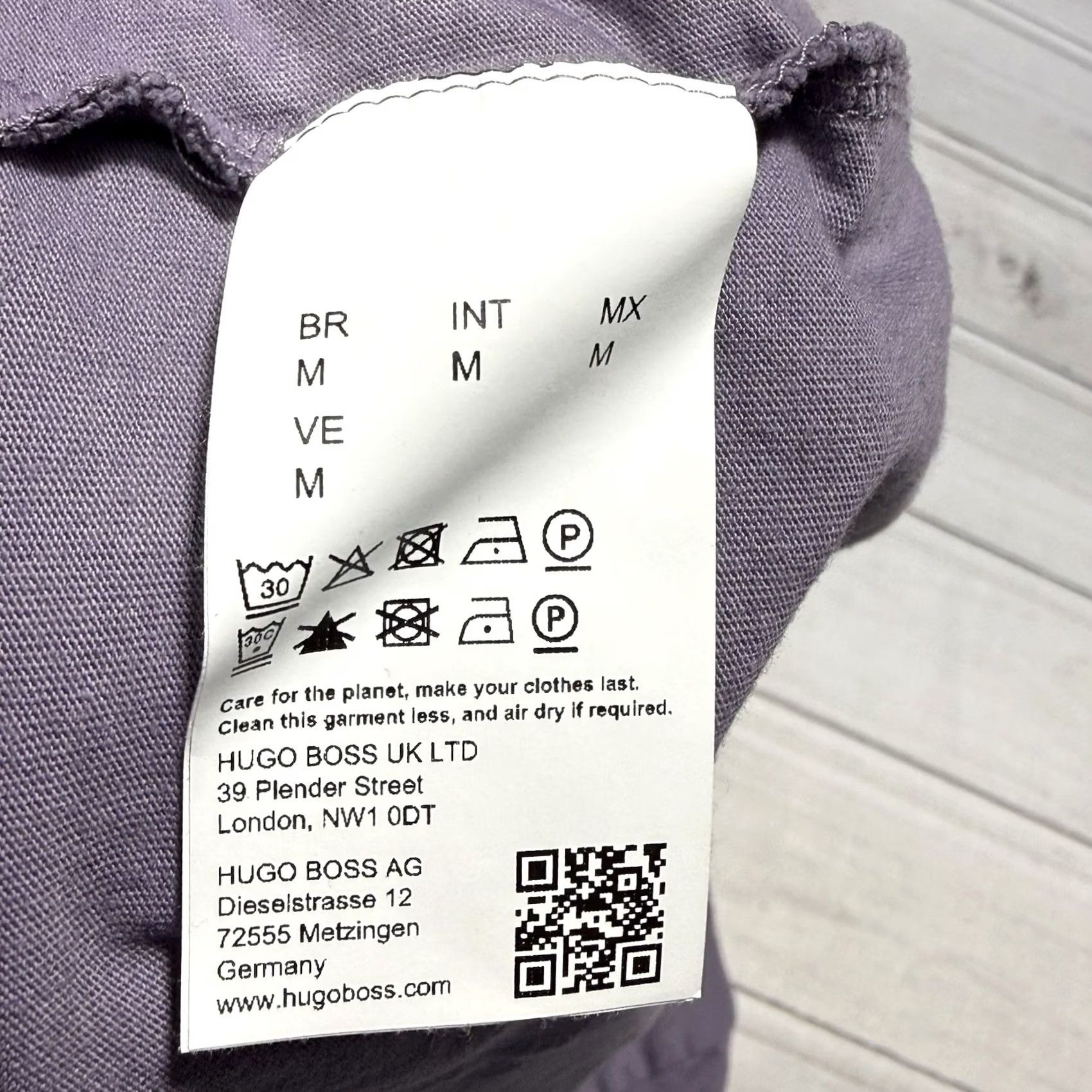 Hugo Boss VINTAGE? No — Hugo Boss T-Shirt Mens M Purple Te gloss? Size US M / EU 48-50 / 2 - 6 Thumbnail