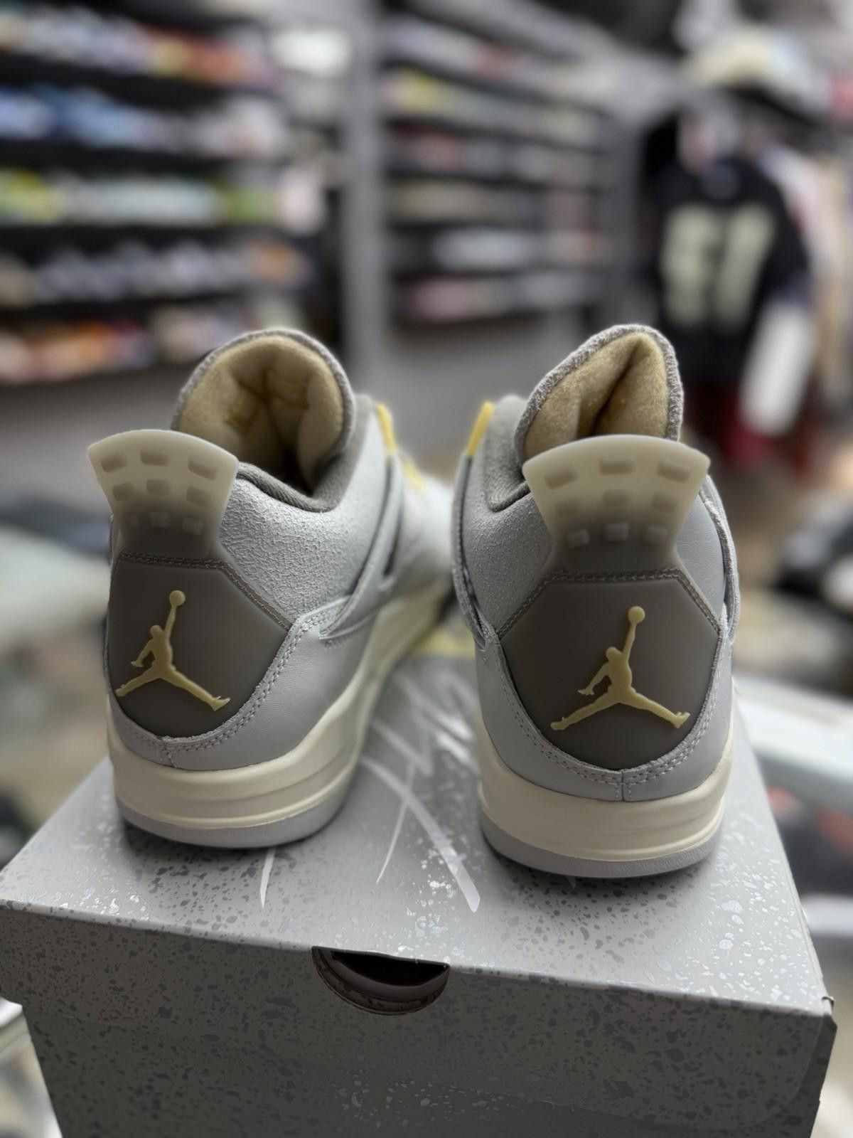 Jordan Brand Jordan 4 Retro SE Craft Size (14) Brand New DV3742-021 Size US 14 / EU 47 - 8 Thumbnail