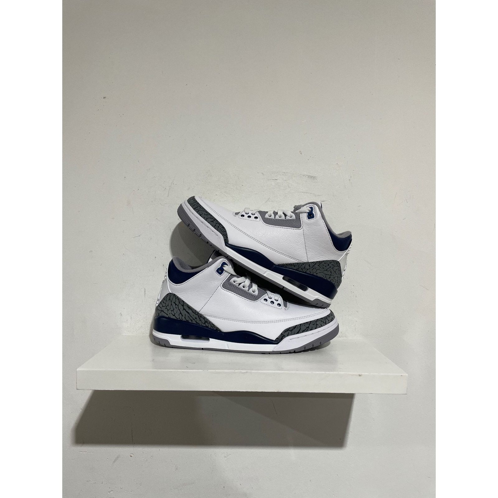 Nike JORDAN 3 RETRO MIDNIGHT NAVY SIZE 8.5 NEW Size US 8.5 / EU 41-42 - 1 Thumbnail