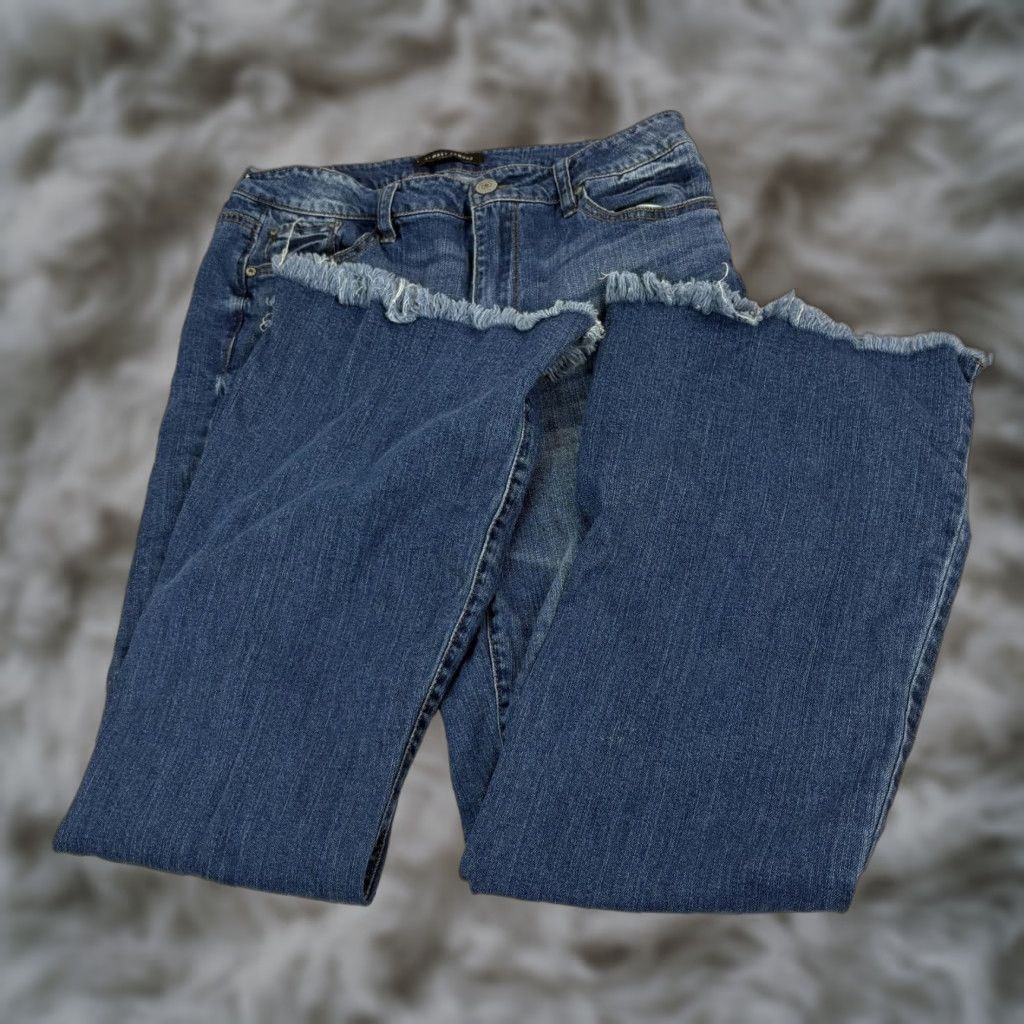 Almost Famous Almost Famous Jeans Womens 13 Medium Wash Blue Distressed Flare Raw Hem 30x30 Size 30" / US 8 / IT 44 - 1 Thumbnail