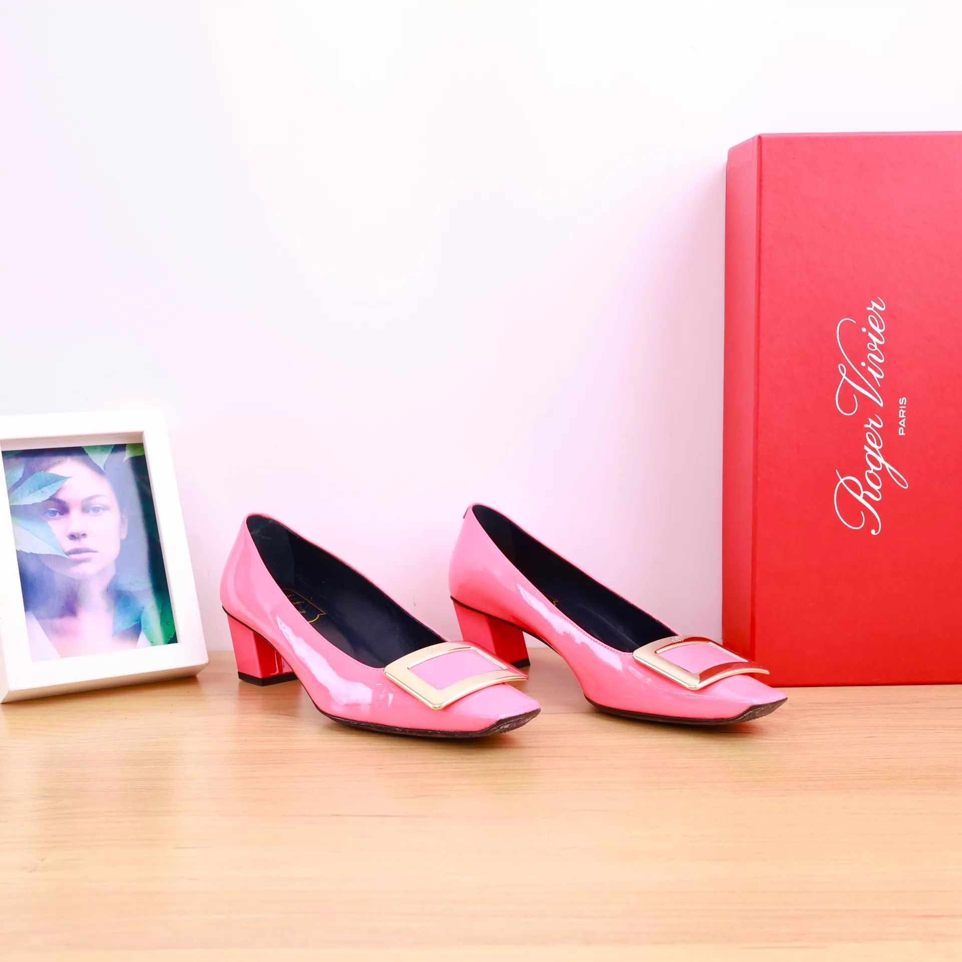 Roger Vivier Authentic Roger Vivier Women's High Heels EU35 Size US 4.5 / IT 34.5 - 2 Thumbnail
