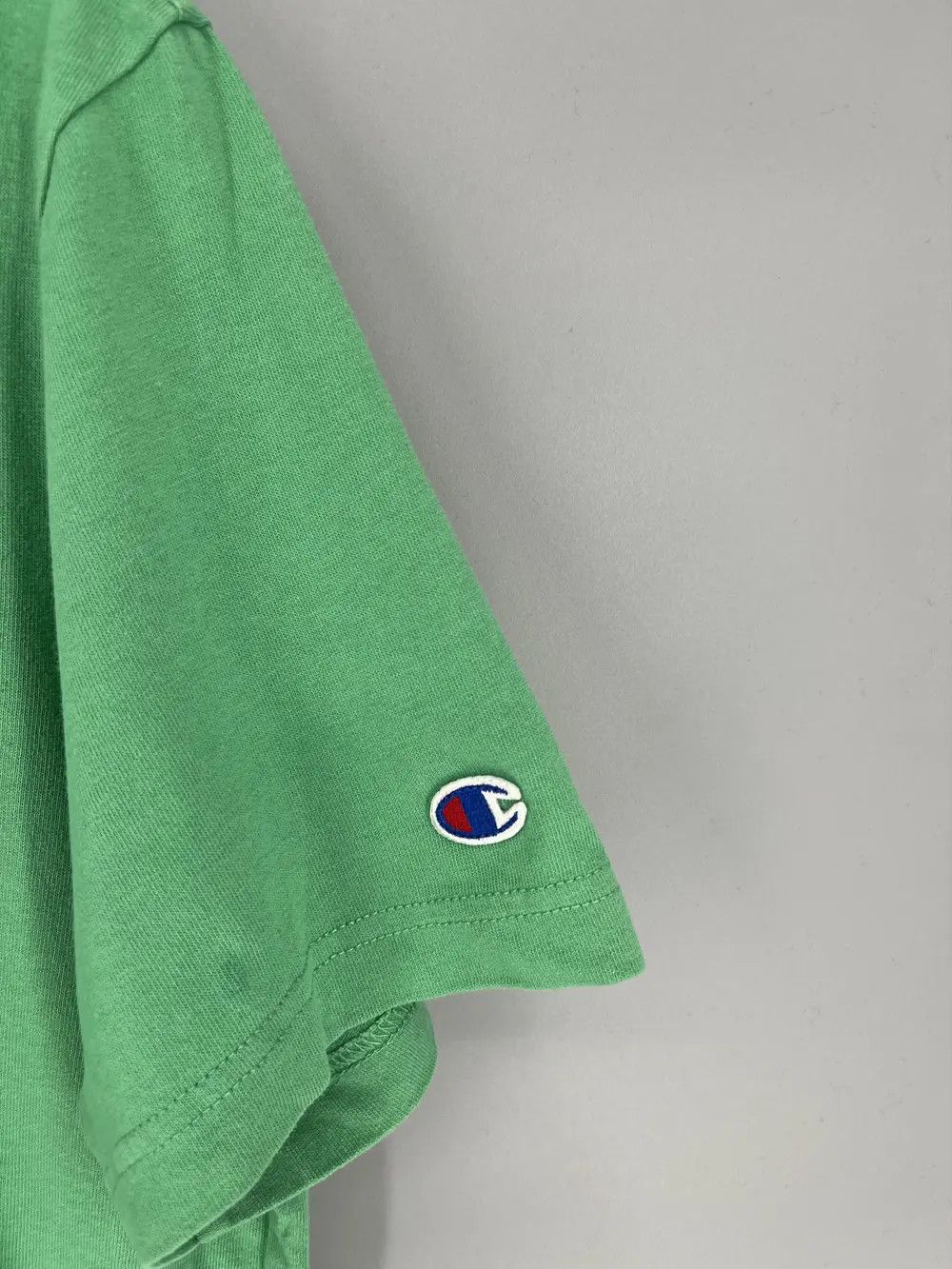 Vintage Champion Vintage T-Shirt Y2K Size US L / EU 52-54 / 3 - 6 Thumbnail