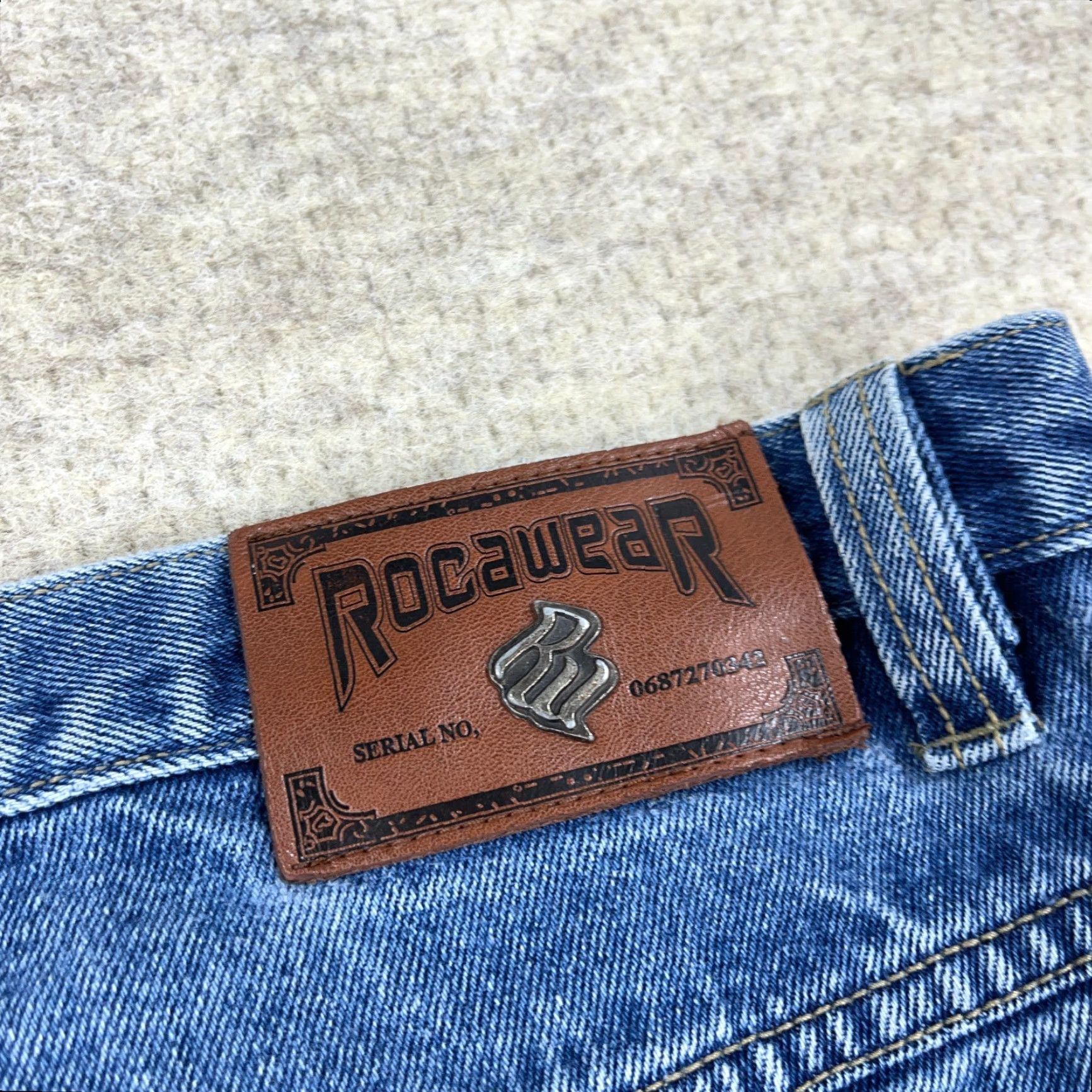 Rocawear VINTAGE Rocawear Jeans Men 38x34 Baggy Loose Fit Faded Med Wash Blue Denim 5-Pocket Grunge Hip Hop Size US 38 / EU 54 - 5 Thumbnail