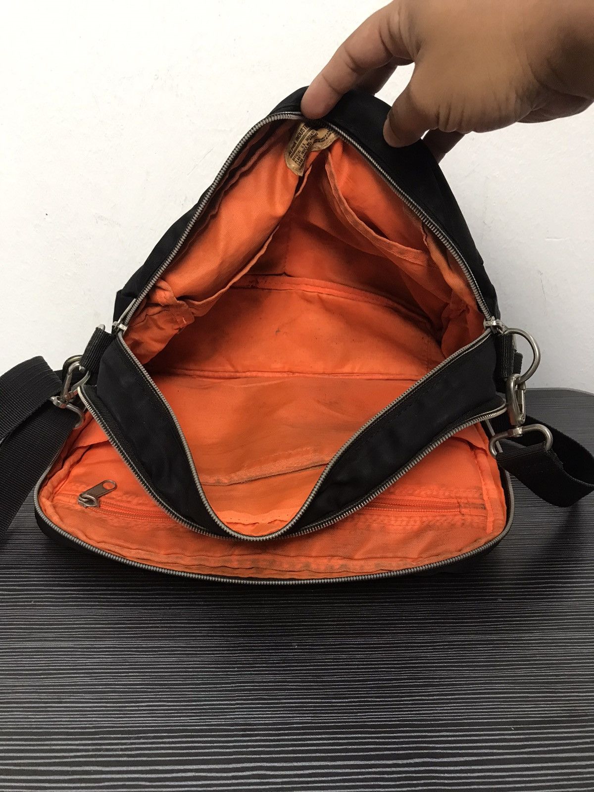 Alpha Industries × Japanese Brand Alpha Industries Black Sling Bag Size ONE SIZE - 10 Thumbnail