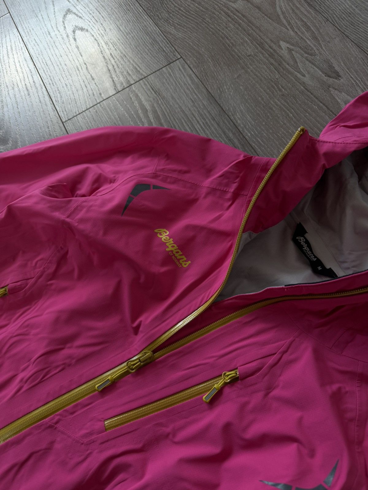Bergans of Norway Bergans Of Norway Dermizax Waterproof Ski Storen Lady Jacket Size M / US 6-8 / IT 42-44 - 17 Thumbnail