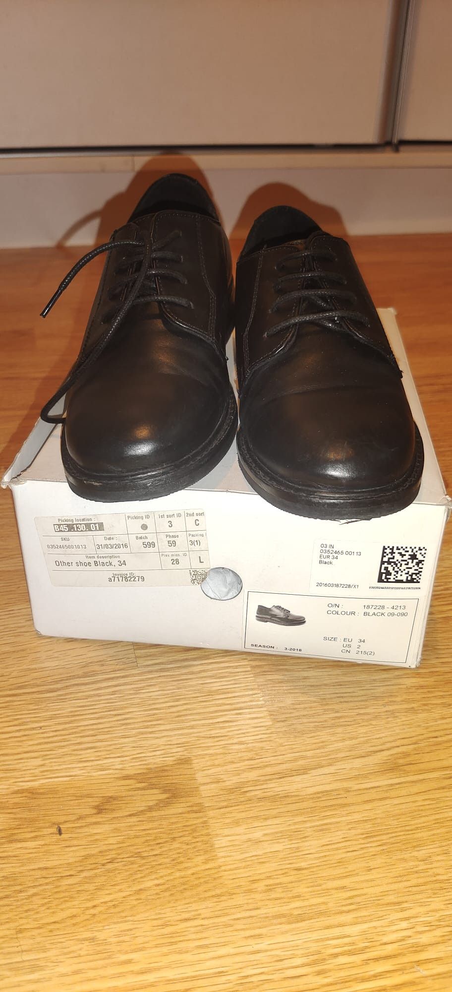 H&M H&M Black Leather Boys' Oxford shoes - Size 3 US Size US 5 / EU 37 - 6 Thumbnail