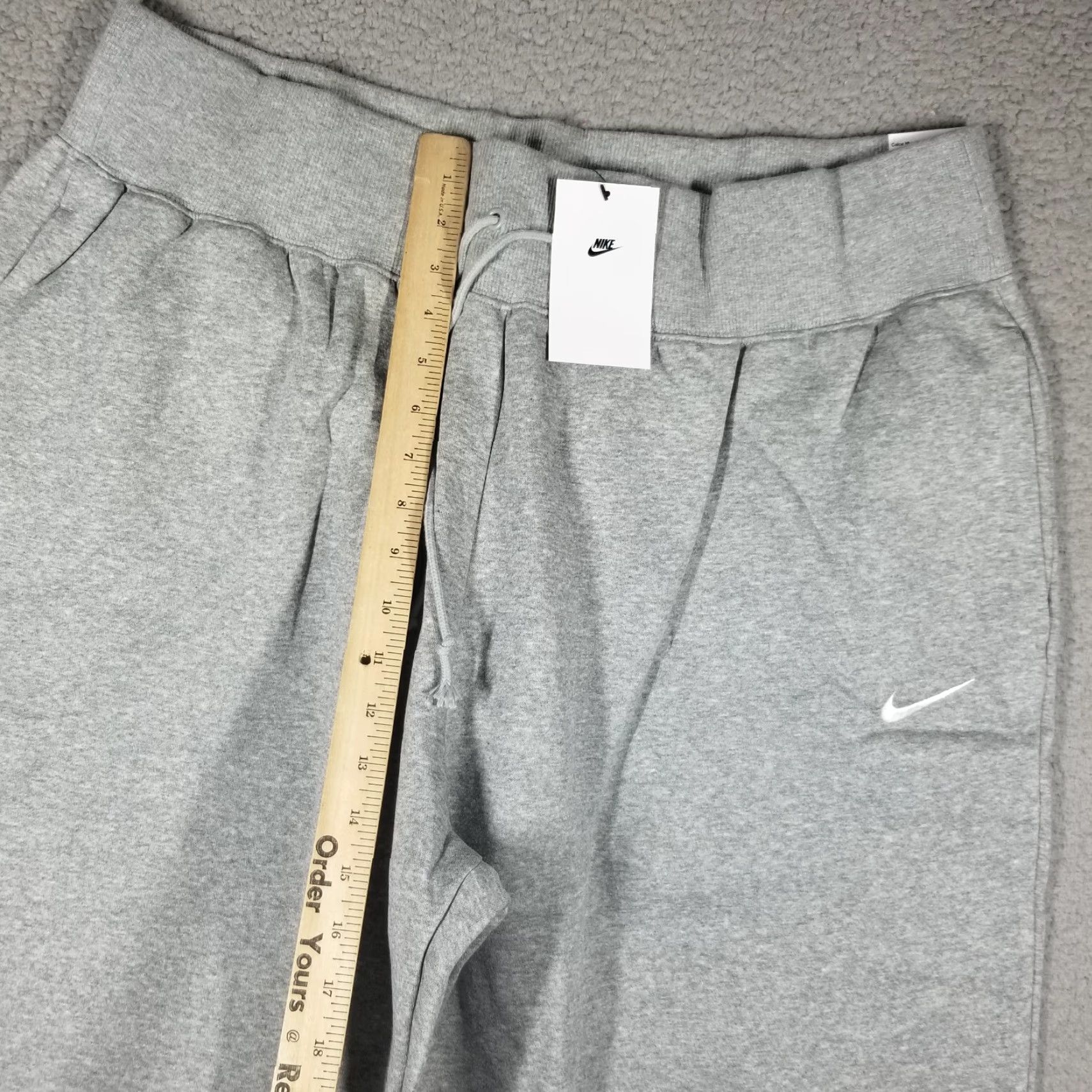 Nike Nike Women's Oversized Fleece Sweatpants XXL Gray Jogger Athleisure Size 40" / US 18 - 6 Thumbnail