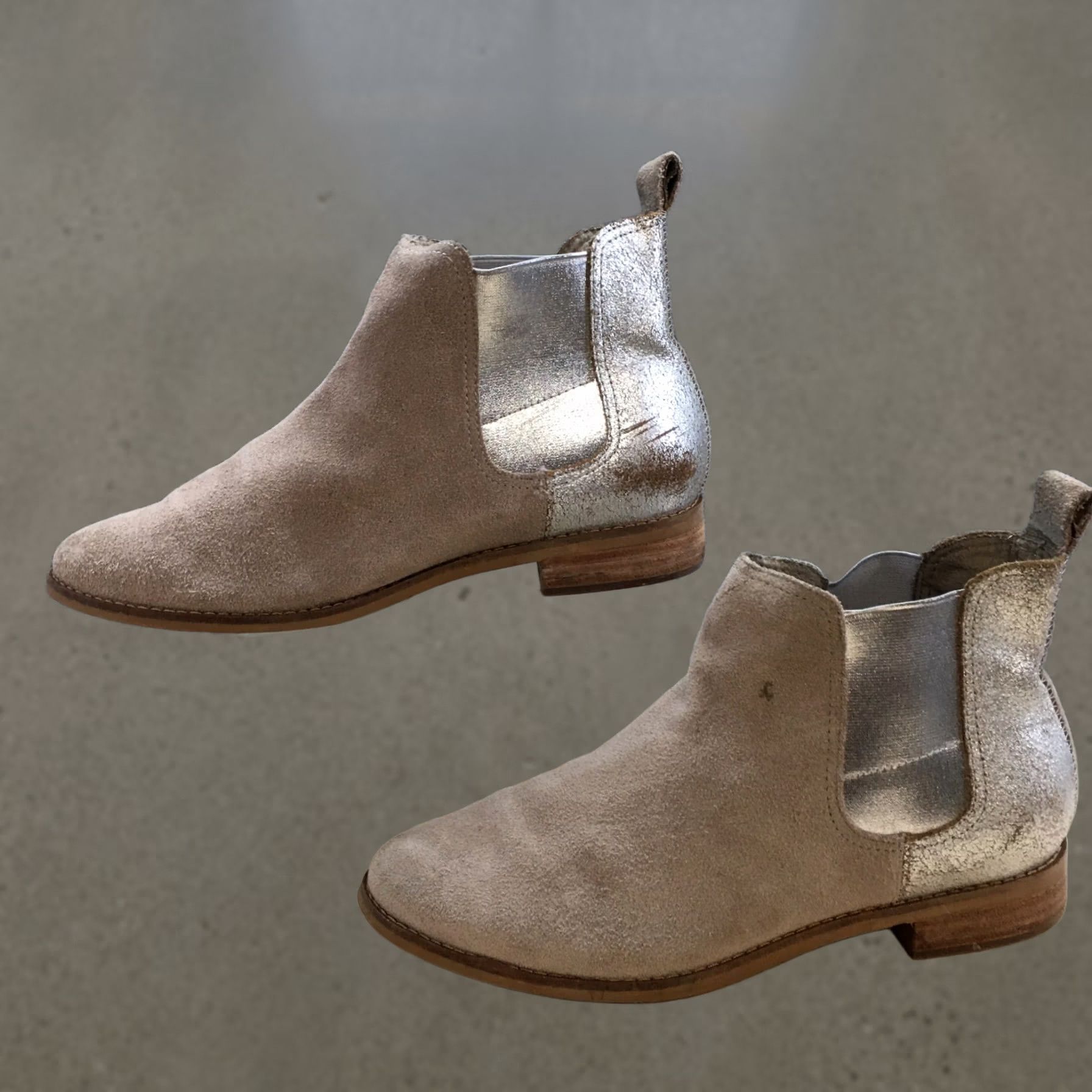 Toms TOMS Boots Womens 8 Ella Ankle Chelsea Casual Gray Leather Pull On Size US 8 / IT 38 - 1 Thumbnail