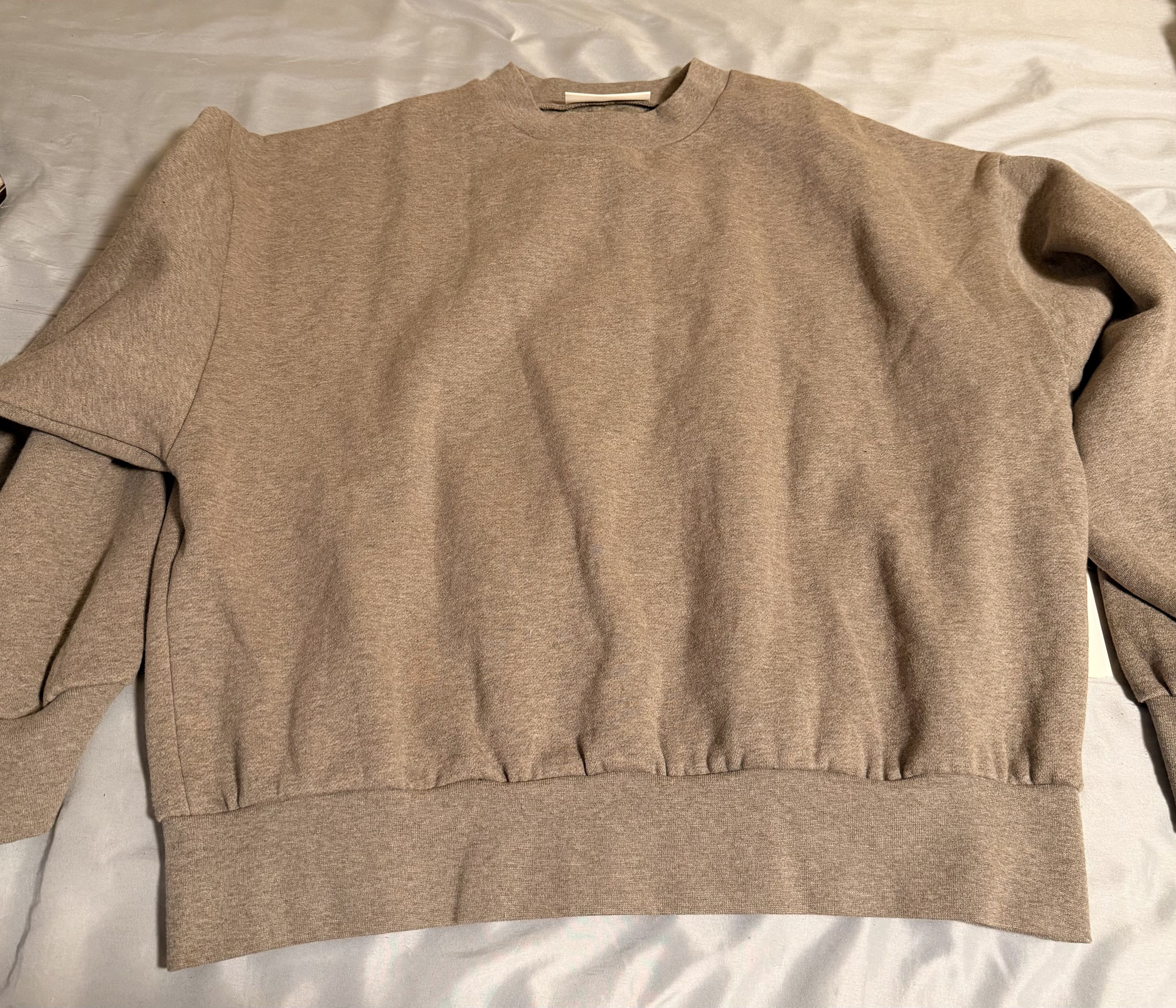 Essentials Fear Of God Classic Fleece Crewneck Size US L / EU 52-54 / 3 - 3 Thumbnail