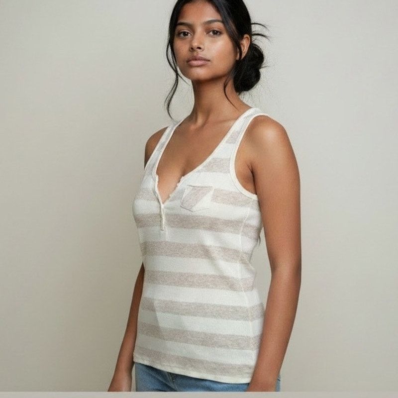 Old Navy Old Navy tan striped tank top size small Size S / US 4 / IT 40 - 1 Thumbnail