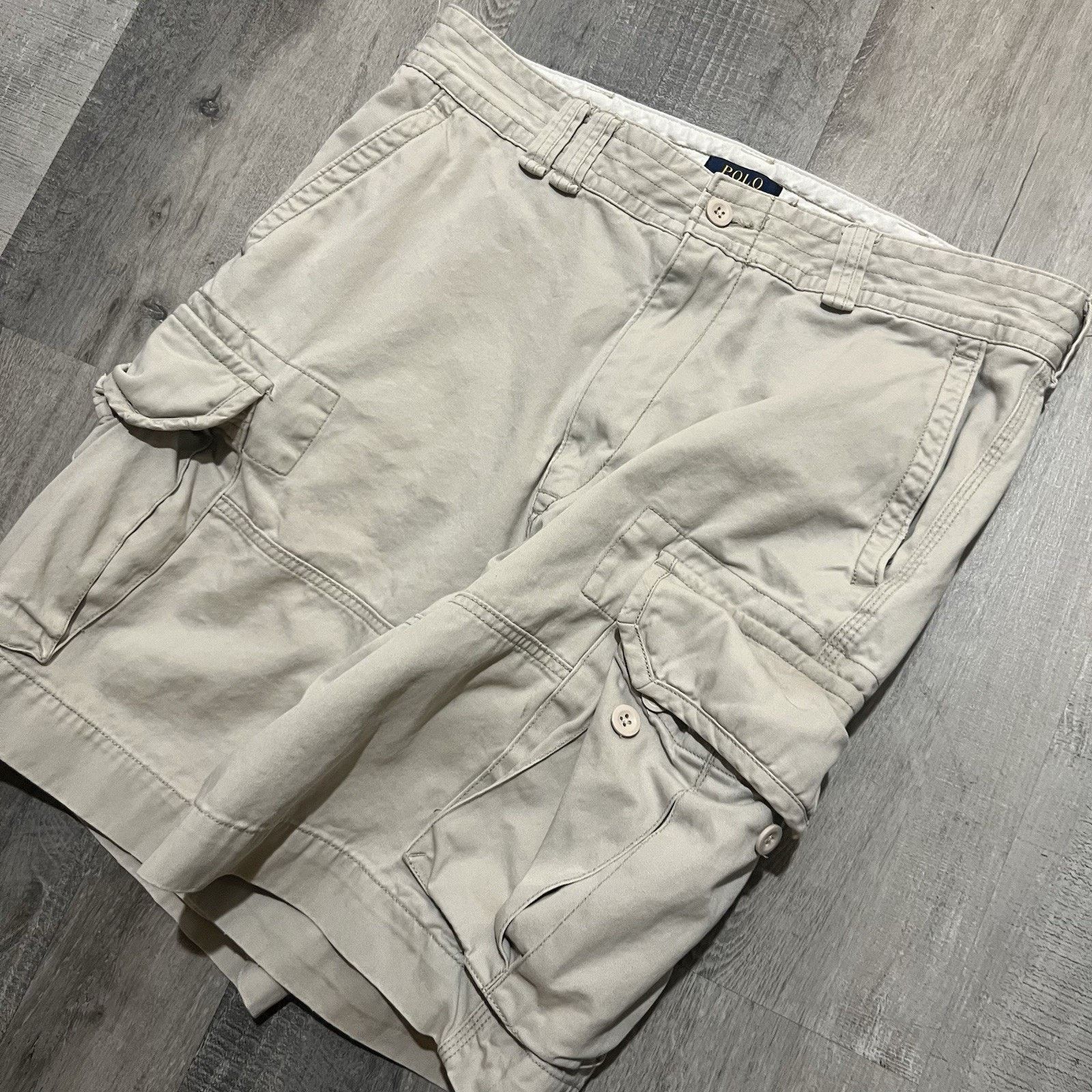 Polo Ralph Lauren Polo Ralph Lauren Kkaki Cargo Shorts Mens 35 Preppy Golf Size US 35 - 3 Thumbnail