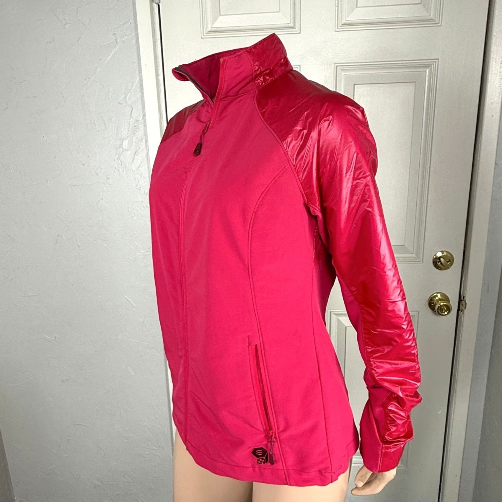 Mountain Hardwear Mountain Hardwear Chokina Jacket Womens Medium Pink Zip Short Nylon Softshell C4-19 Size M / US 6-8 / IT 42-44 - 2 Thumbnail