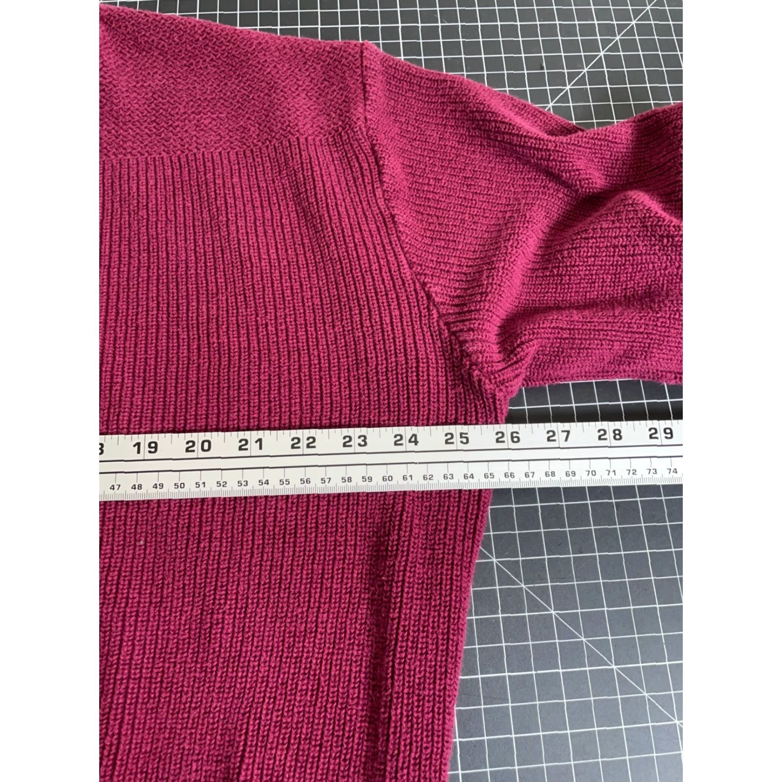 Vintage VINTAGE L.L. Bean Henley Sweater Men XL Tall Dark Red Burgundy Cotton 90s Fisherman Crew Neck Knitted Heavyweight Knit Casual Mens Big & Tall Shirt Size US XL / EU 56 / 4 - 5 Thumbnail