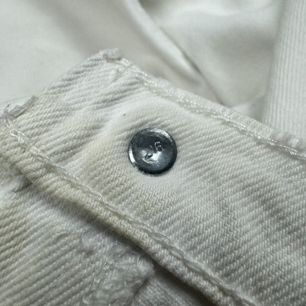 Levi's VINTAGE LEVI'S WHITE 501 DENIM Size US 30 / EU 46 - 8 Thumbnail