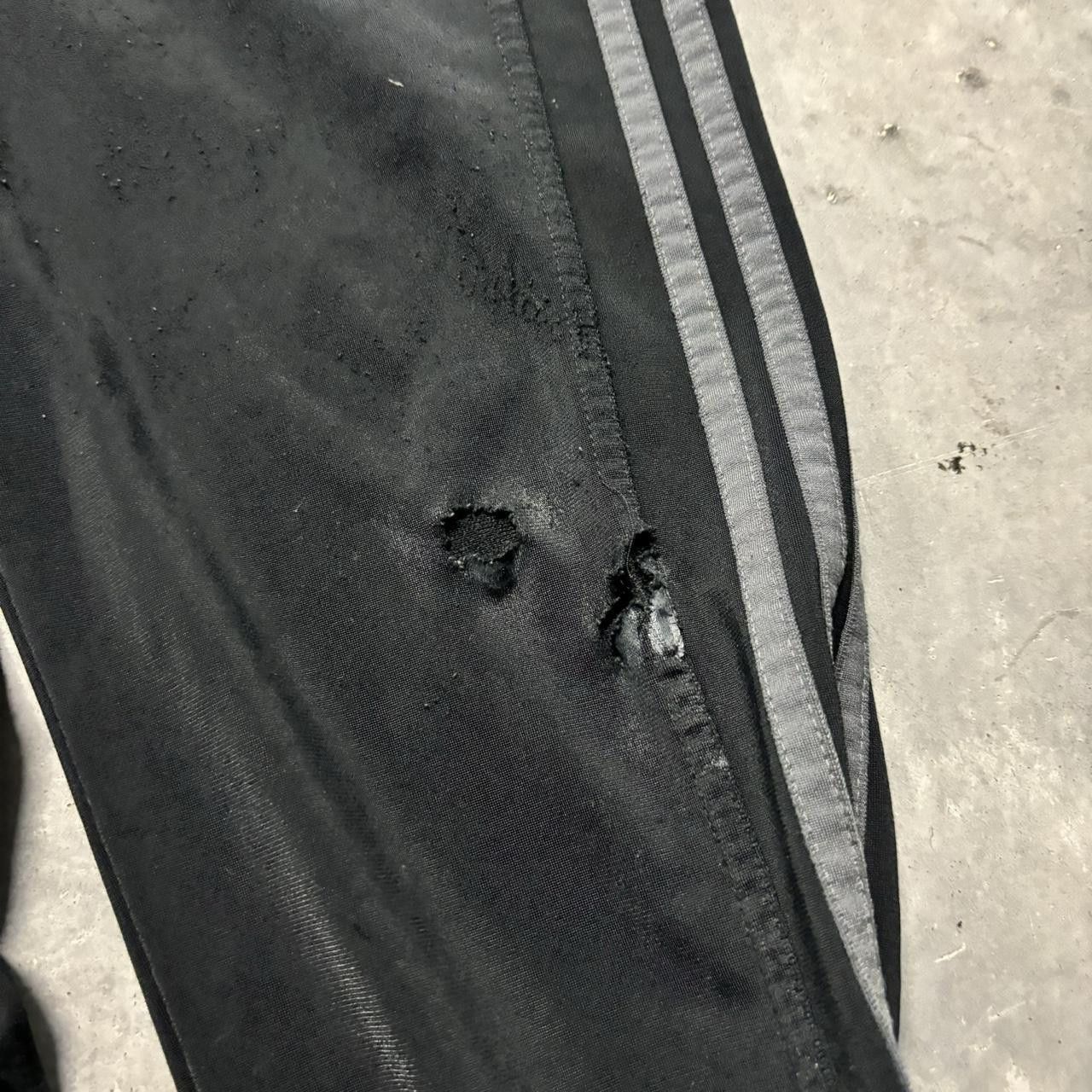Adidas × Vintage Vintage Y2K/2000s Black Grey Adidas Striped Drill Essential Track Pants! Size US 28 / EU 44 - 6 Thumbnail
