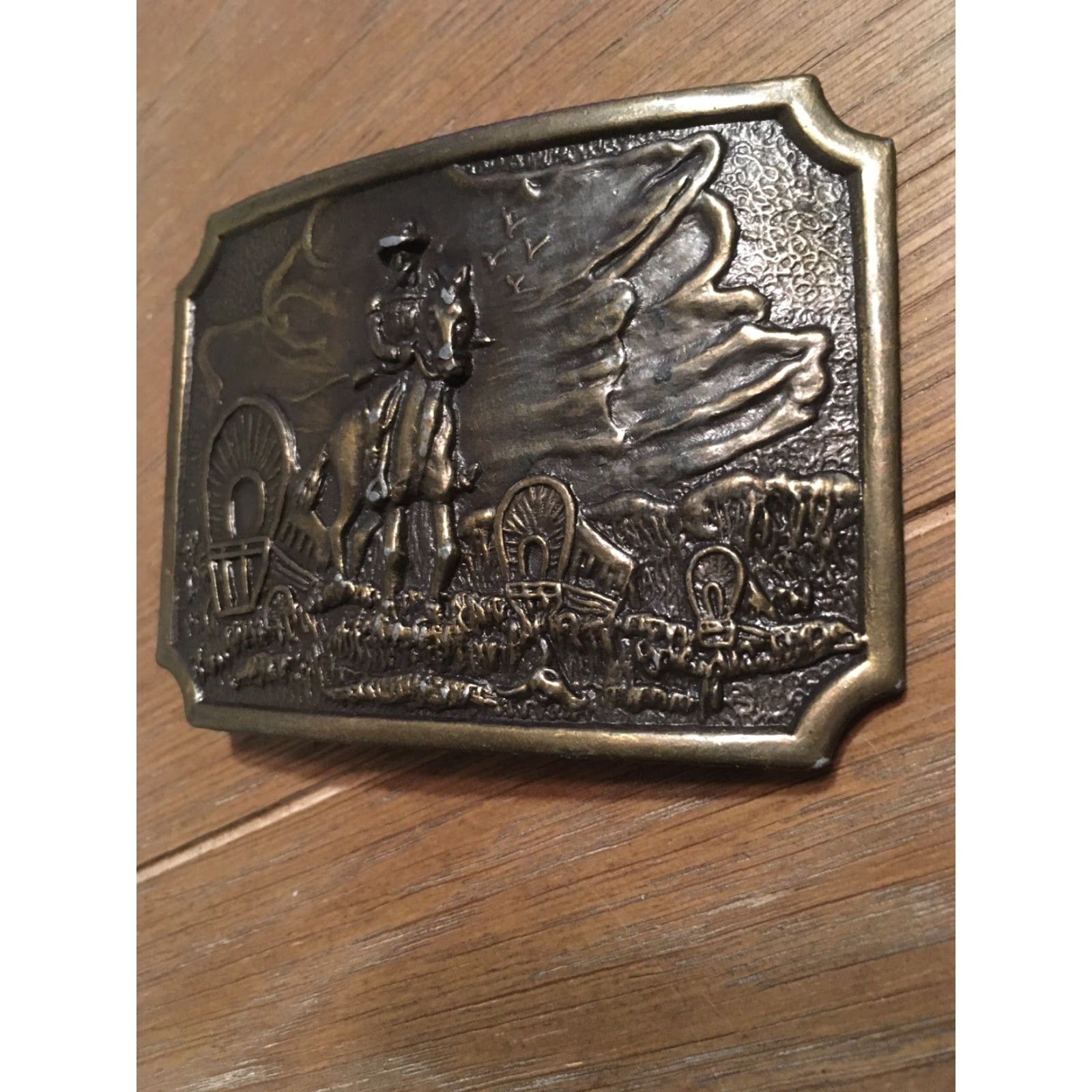 Vintage VINTAGE Cowboy & Covered Wagons Belt Buckle Size ONE SIZE - 3 Thumbnail