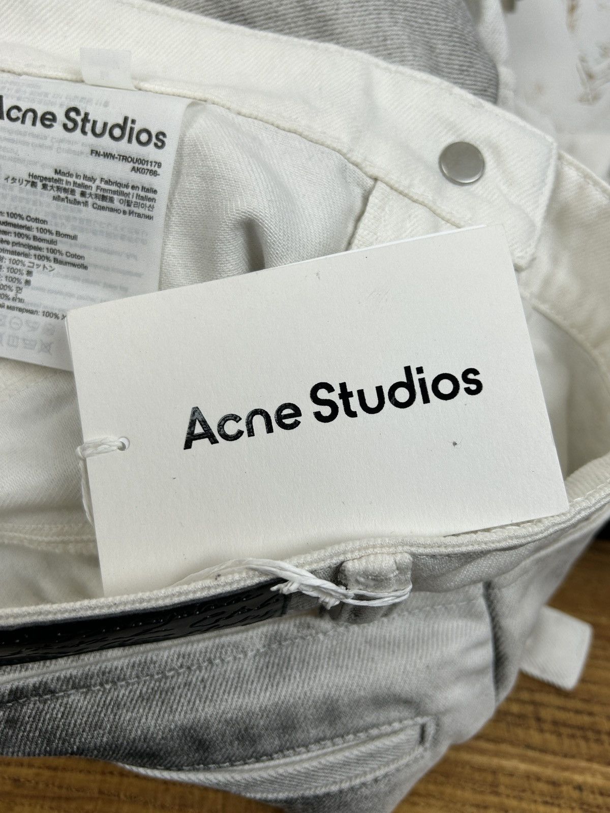 Acne Studios NWT Acne Studios Cargo Jeans White Wide 36 FN-WN-TROU001179 Size 25" / US 0 / IT 36 - 16 Thumbnail