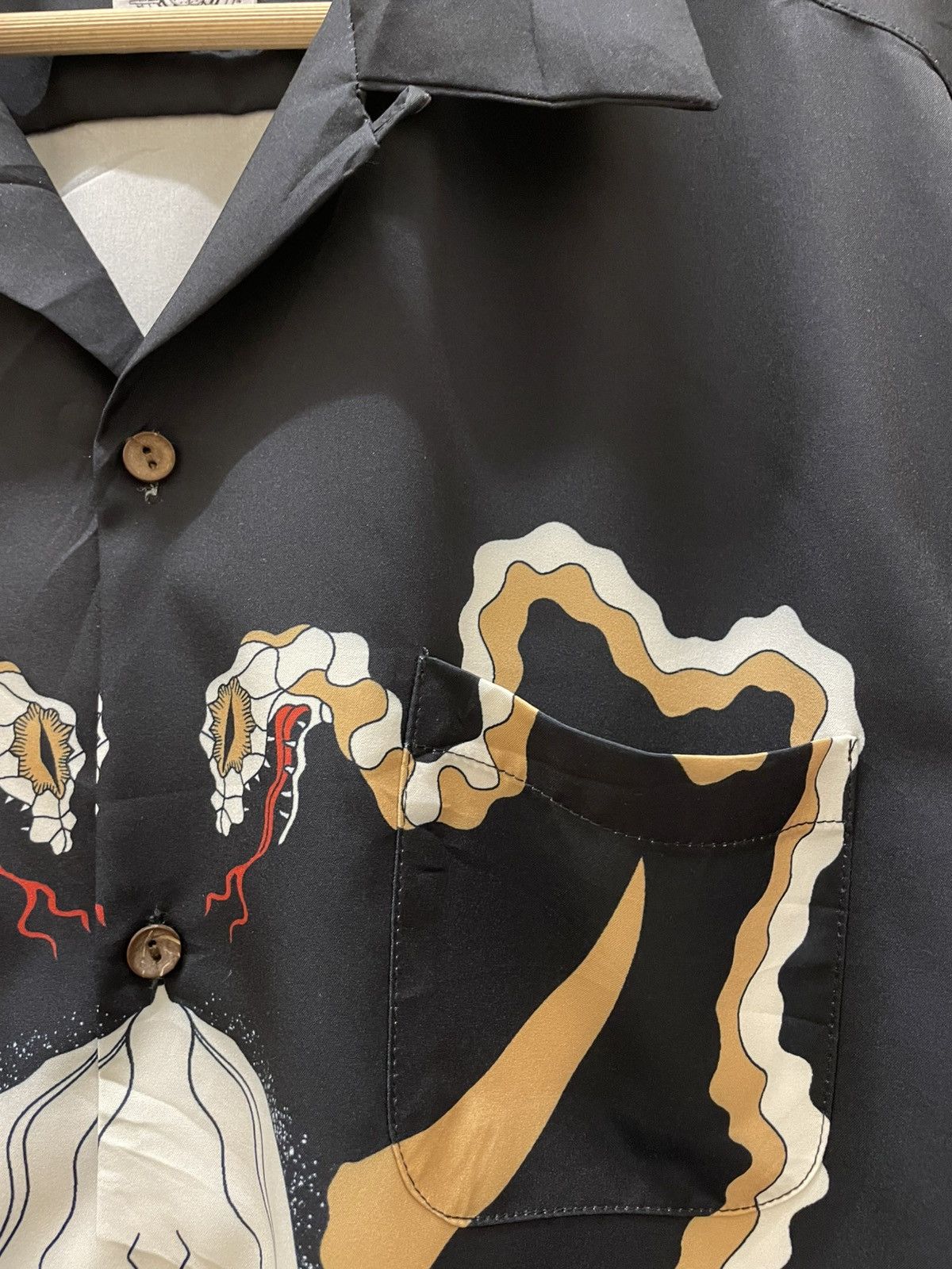 Wacko Maria Wacko Maria The Guilty Parties Wolf's Head Devil Rayon Shirt Size US L / EU 52-54 / 3 - 4 Thumbnail