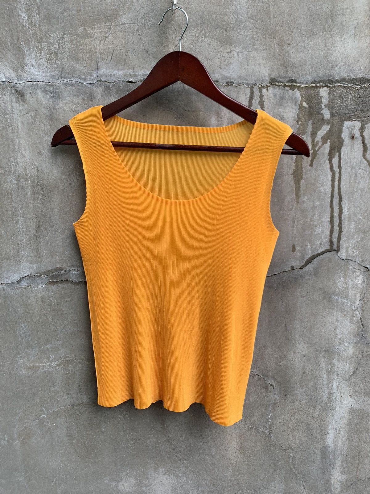 Pleats Please Issey Miyake Pleated Sleeveless Top Size S / US 4 / IT 40 - 1 Thumbnail