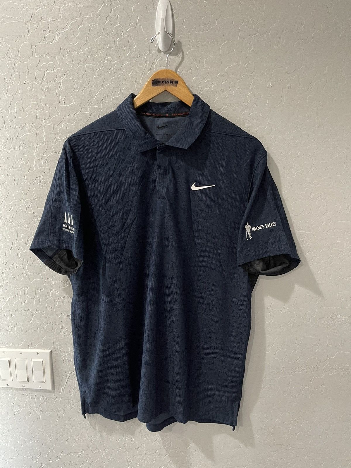 nike collarless golf shirts tiger woods