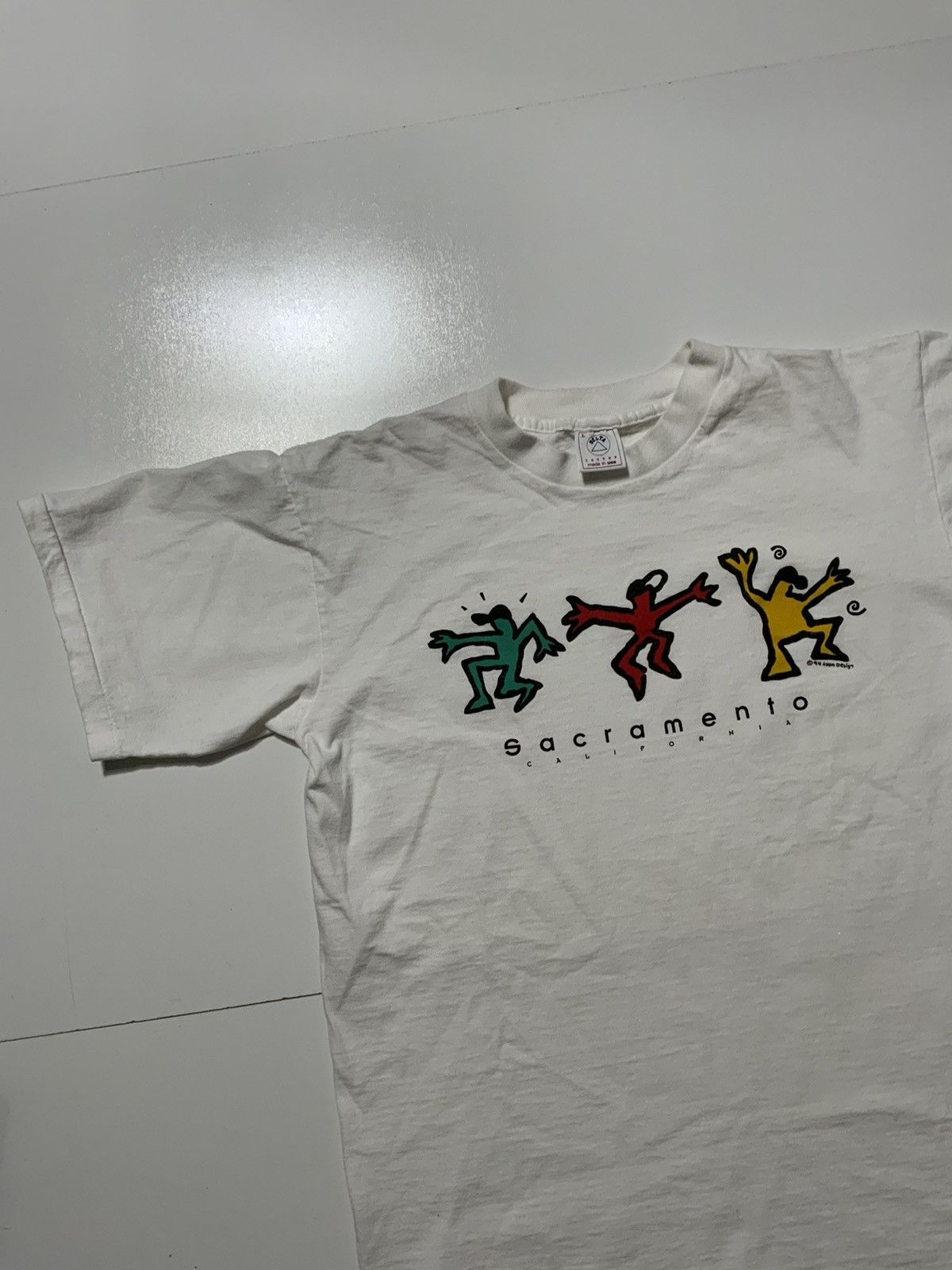 Vintage Vintage 1994 90s Lyon Design Dance Single Stitch T-Shirt Size US L / EU 52-54 / 3 - 5 Thumbnail