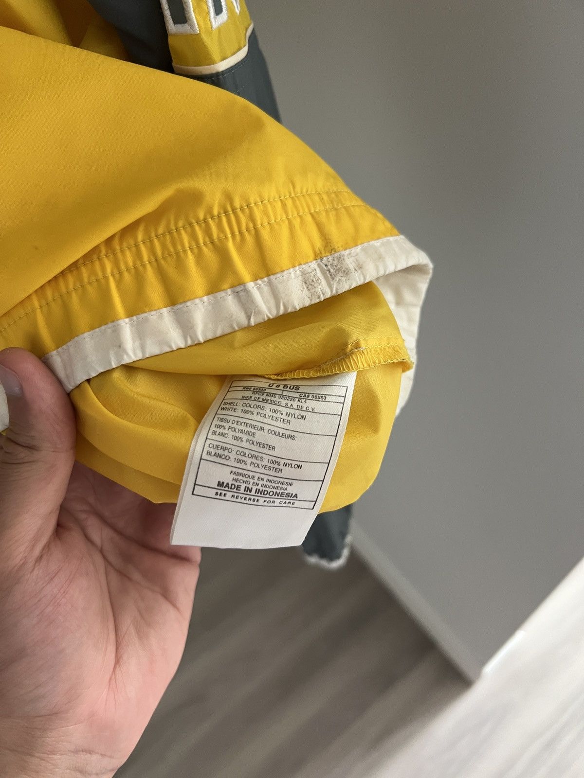 Nike 🔥 Vintage Nike Yellow Jacket Size US M / EU 48-50 / 2 - 6 Thumbnail