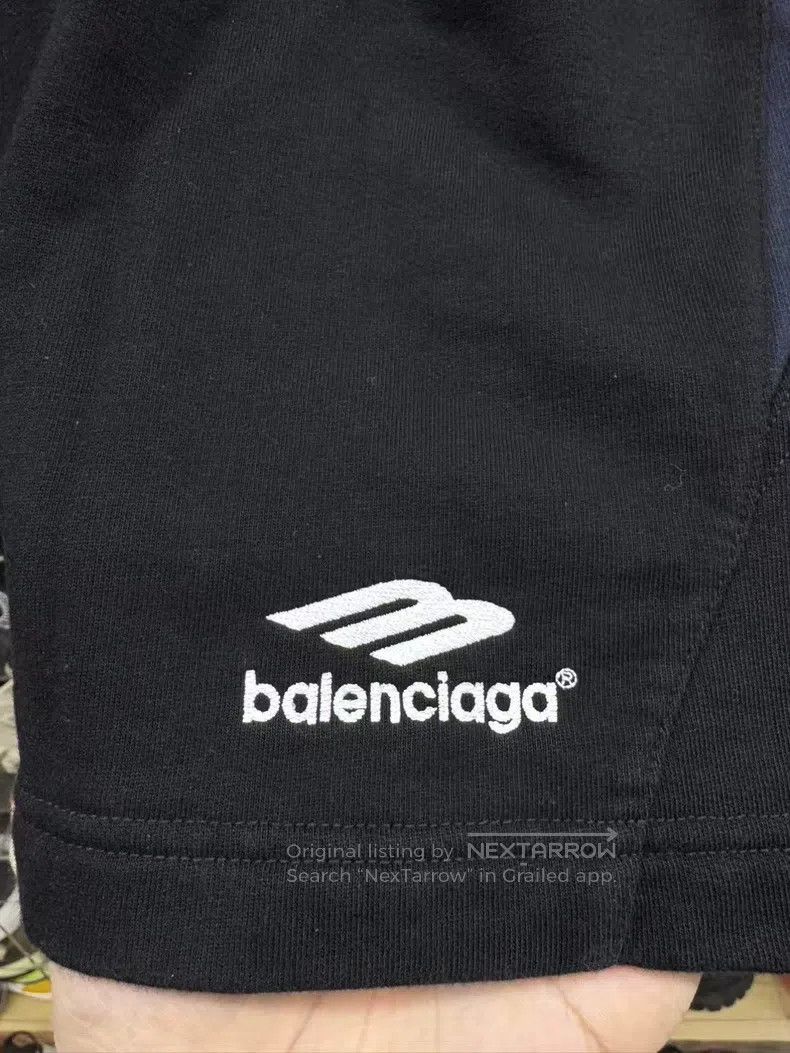 Balenciaga Balenciaga size L short pants Size US 27 - 2 Thumbnail