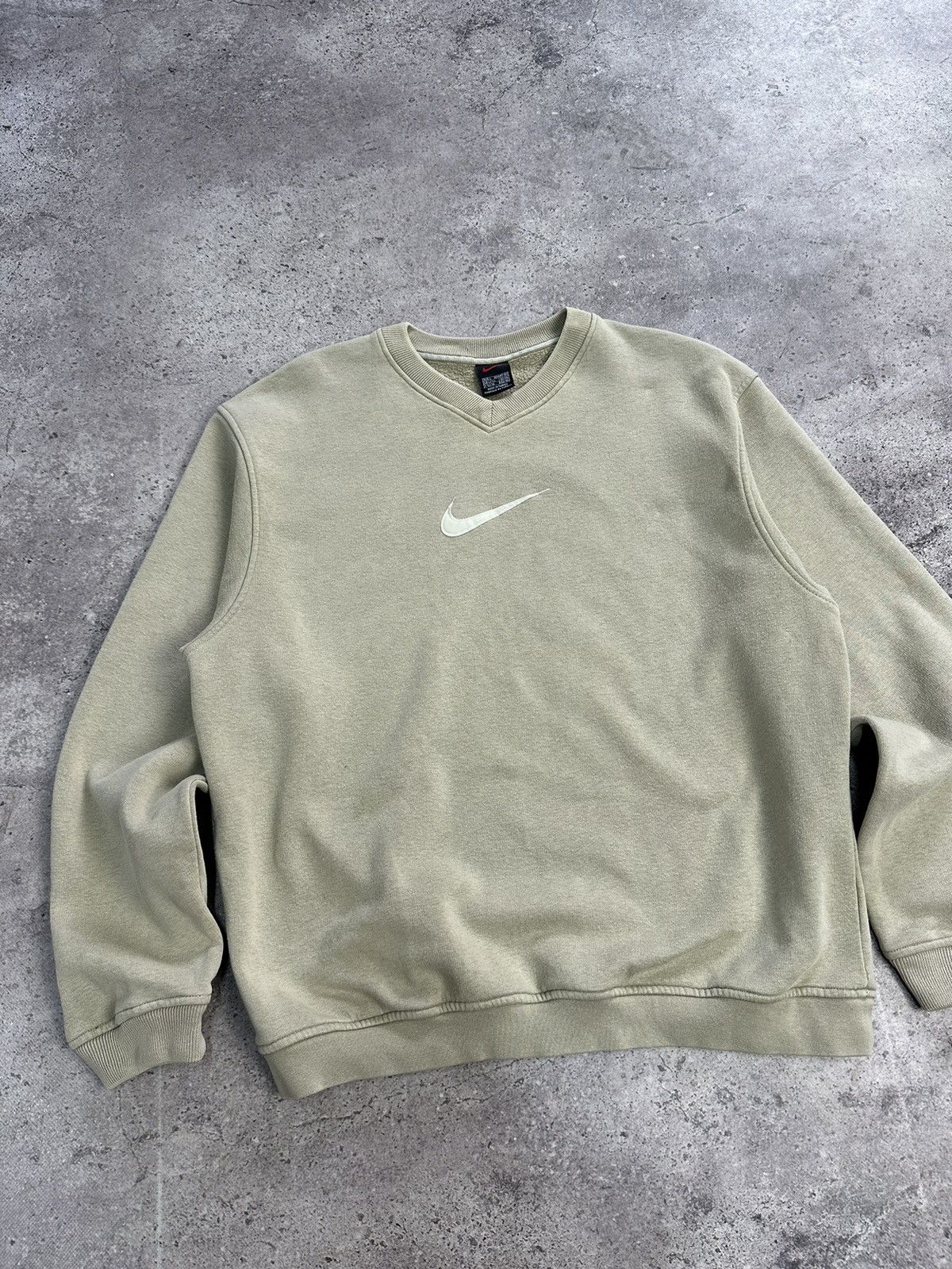 Nike × Vintage Vintage Nike Y2K Sweatshirt Big Logo Drill Swoosh Beige Size US L / EU 52-54 / 3 - 2 Thumbnail