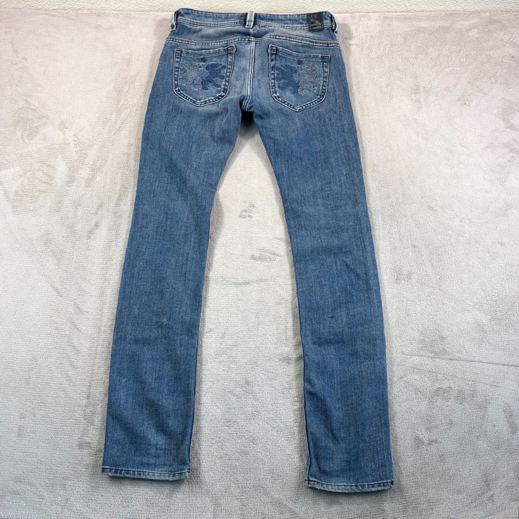 Diesel Diesel Thanaz Jeans in Blue Wash 0072J Men 31x34 Embroidered Pockets Size US 29 - 7 Thumbnail