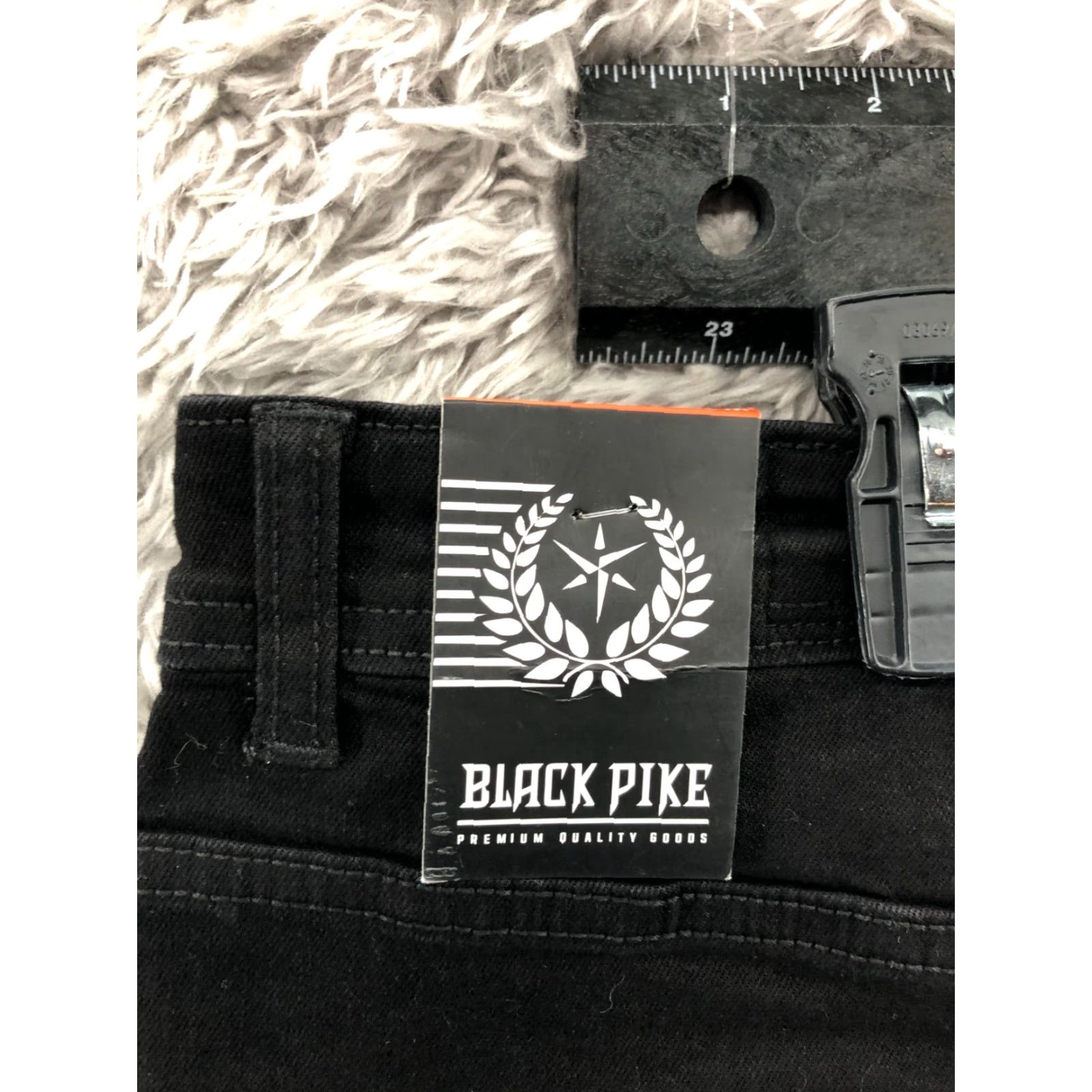 Vintage Black Pike Bermuda Shorts Mens 34 Dark Wash Black Orange Bermuda Shorts Mens 34 Dark Wash Black Pike Size US 34 / EU 50 - 5 Thumbnail