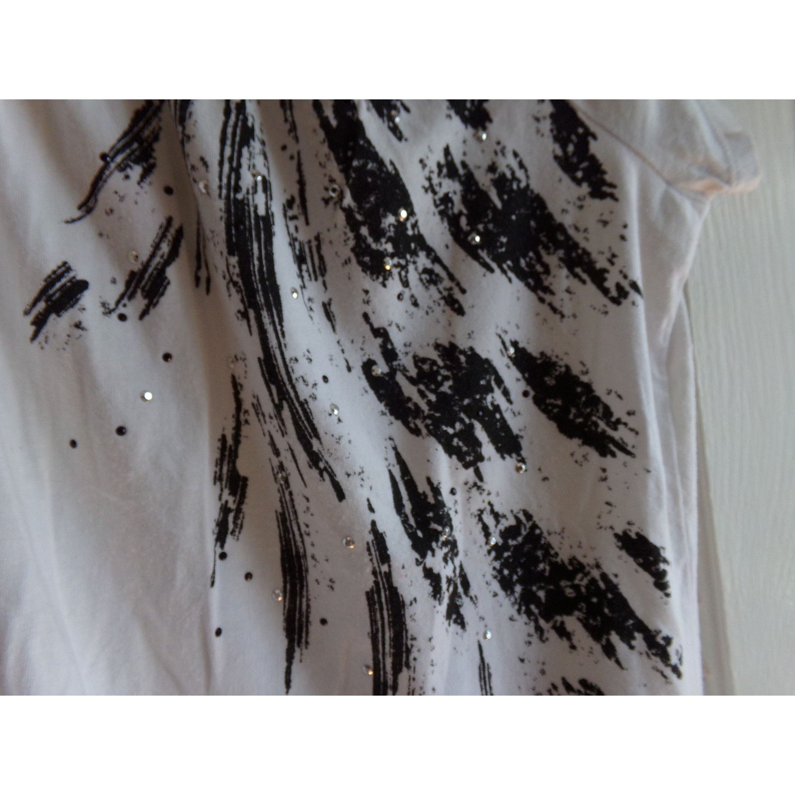 Chicos Chico's Zenergy white top black silver rivets 2 EUC Size L / US 10 / IT 46 - 2 Thumbnail