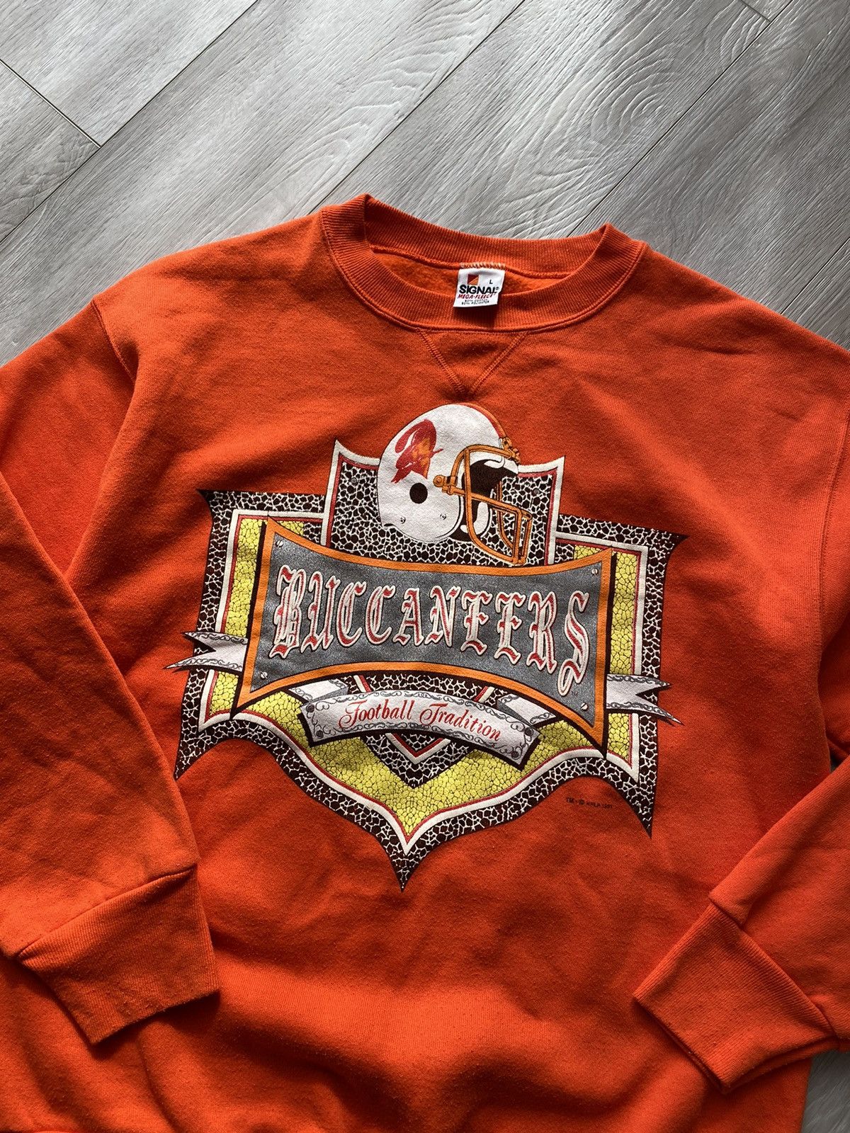 Russell Athletic × Vintage Vintage Miami Dolphins 1990’s Crewneck Sweatshirt Size US L / EU 52-54 / 3 - 1 Thumbnail