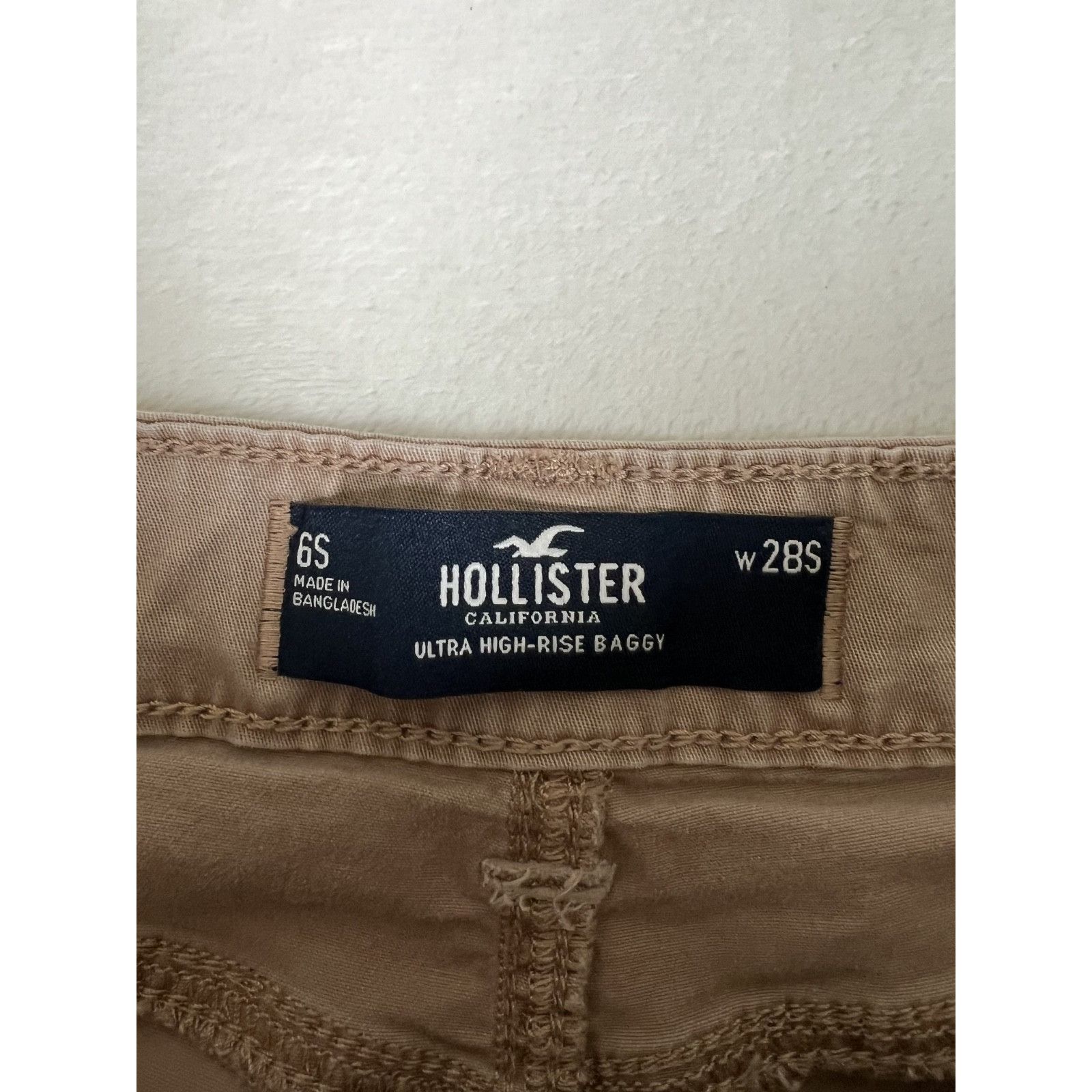 Hollister Hollister Ultra High Rise Baggy Cargo Pants Beige Tan Women' Size 28" / US 6 / IT 42 - 6 Thumbnail
